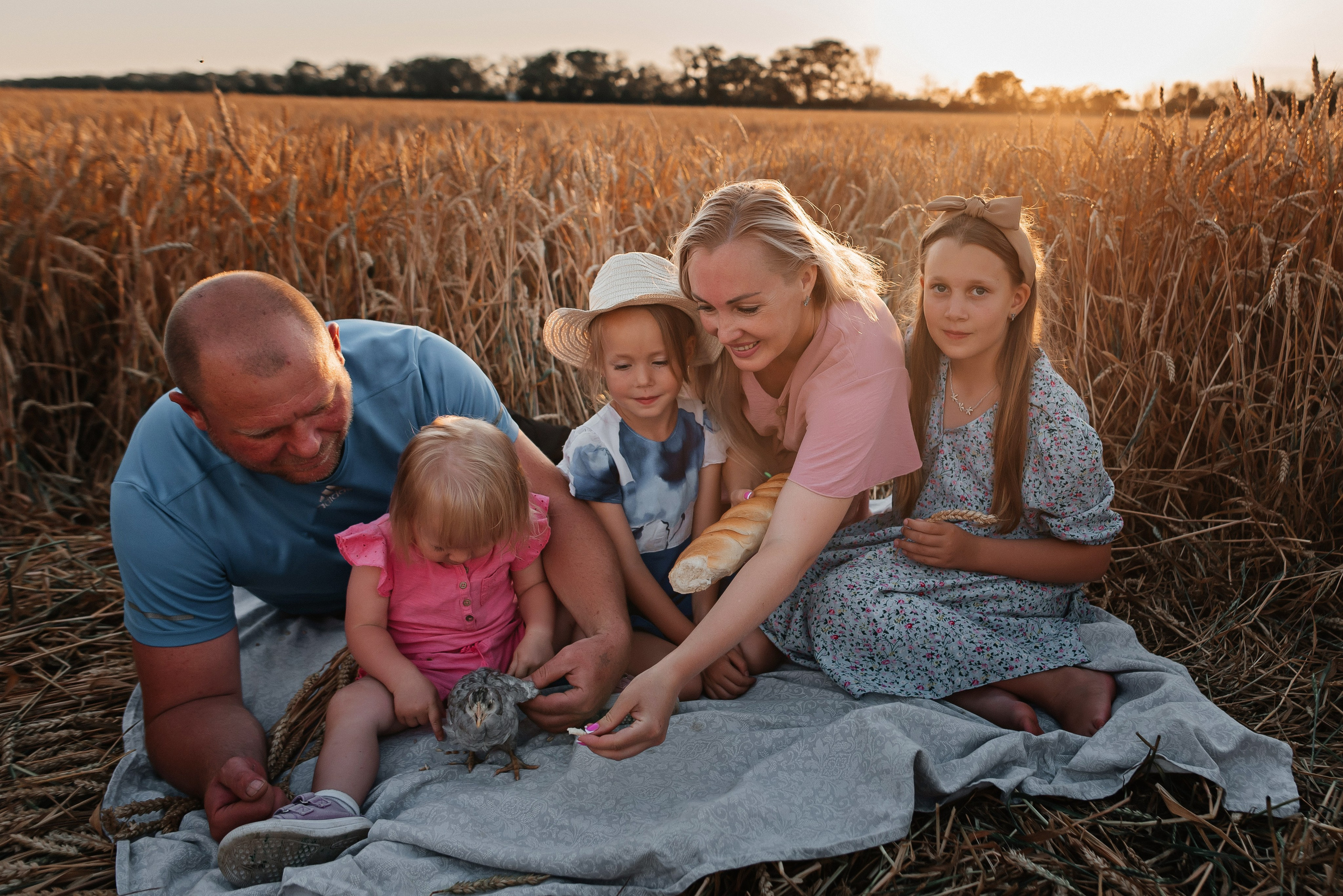 В пшенице всей семьей. Детский и семейный фотограф выпускной альбом Приморско-Ахтарск