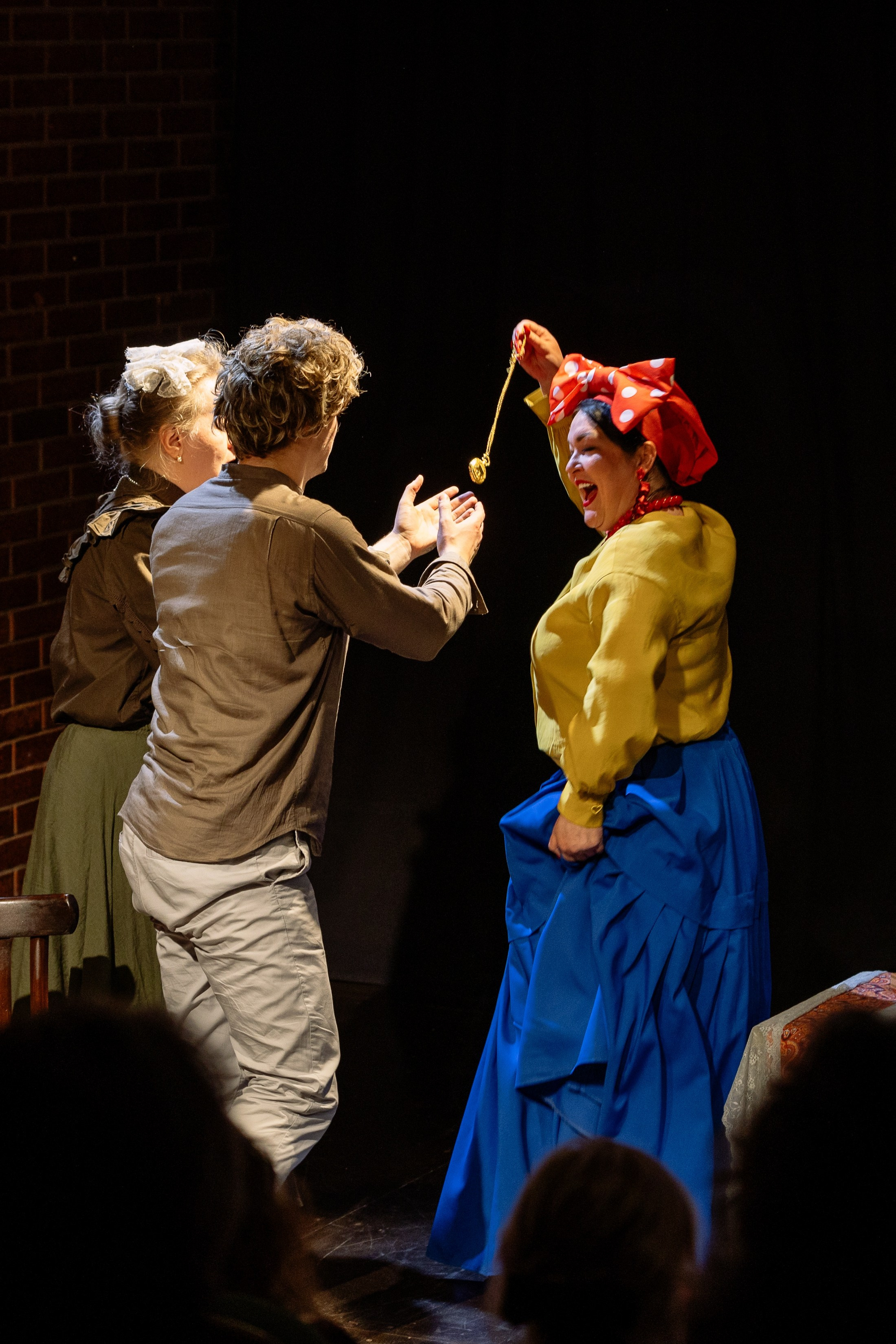 Театр Арт-Авеню _ Женитьба Бальзаминова. Фотограф Юлия Мальцева