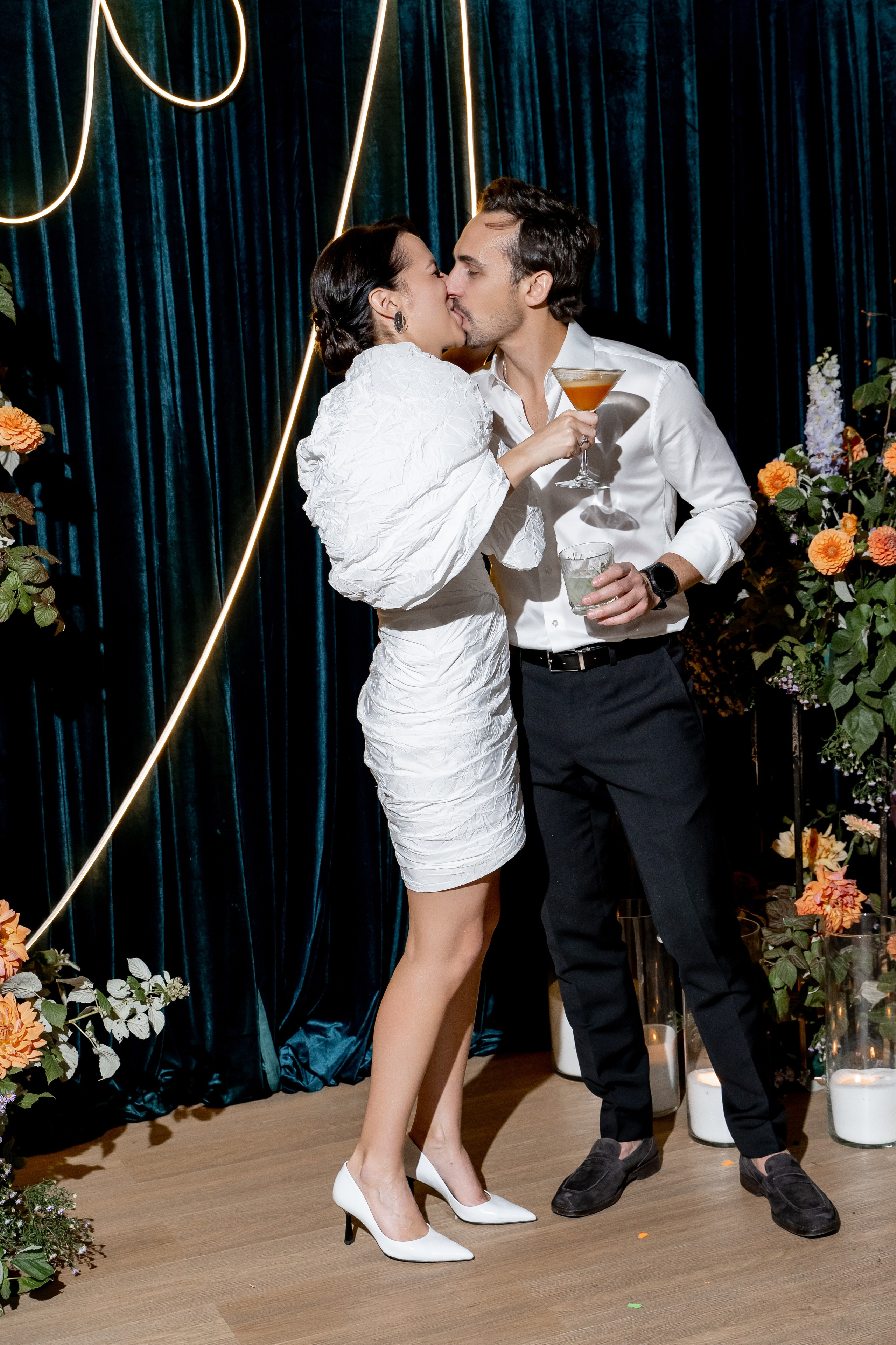 Репортаж мероприятия, репортажная съемка в Москве и Московской области, фотограф на мероприятие, фотосъемка юбилея, репортаж свадьбы, event, фотосессия на фотозоне, фотограф на юбилей, фотограф на день рождения, репортажный фотограф, съемка мероприятия, съемка на фотозоне, фотограф на корпоратив, фотограф на свадьбу, фотограф на детский праздник, фотограф на выпускной. Свадебный репортаж в лофте.