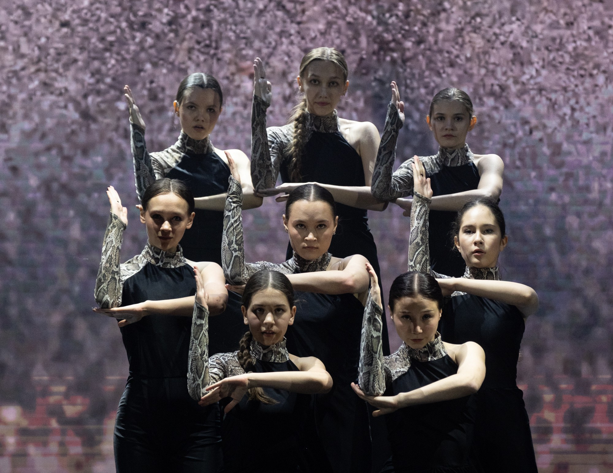 Отчетный концерт студии танца ARTIDANCE. Репортажный фотограф в Казани Павел Серпокрылов