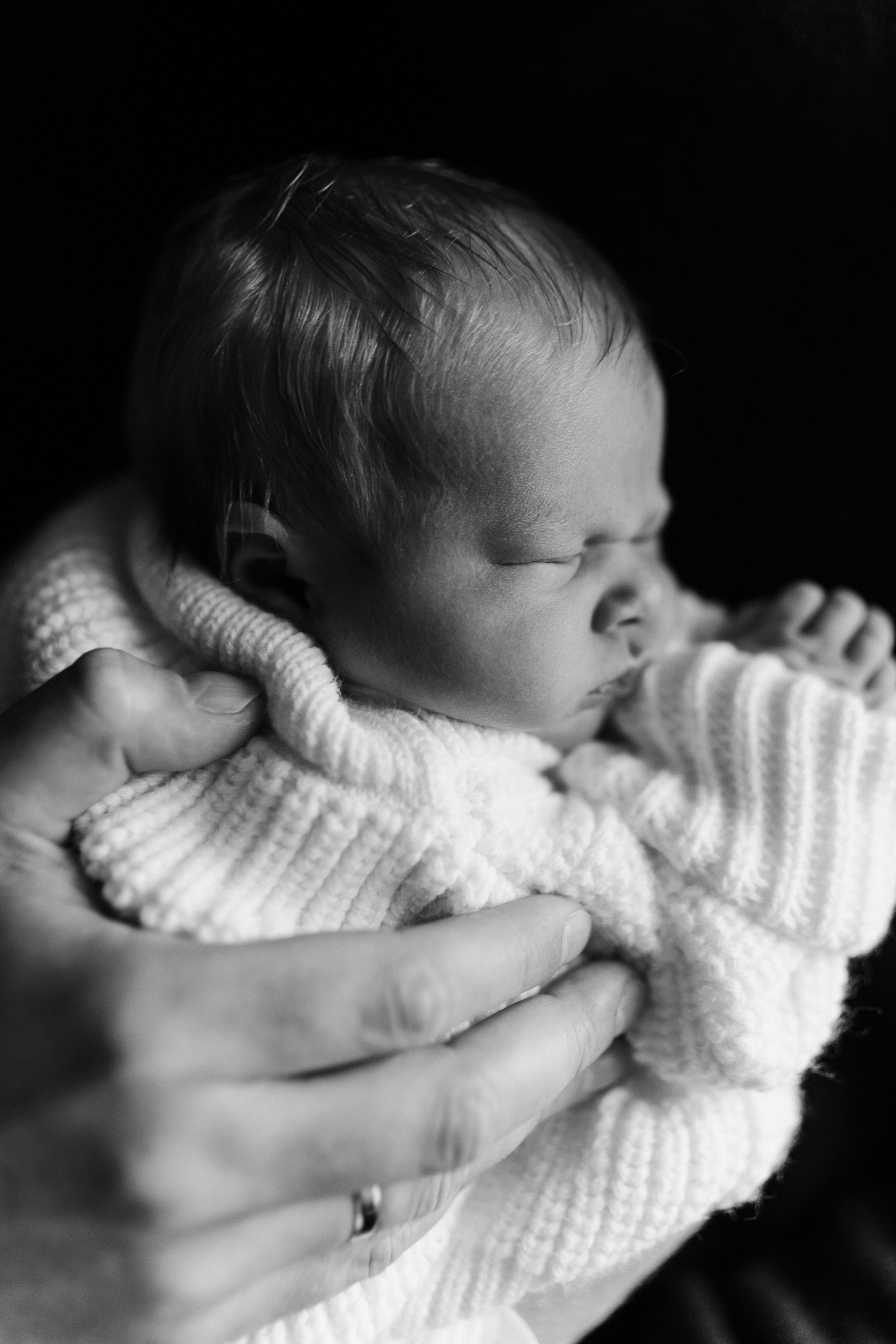 Blac & wight. Фотограф Новорожденных в Москве. Семейные истории в стиле LIFE