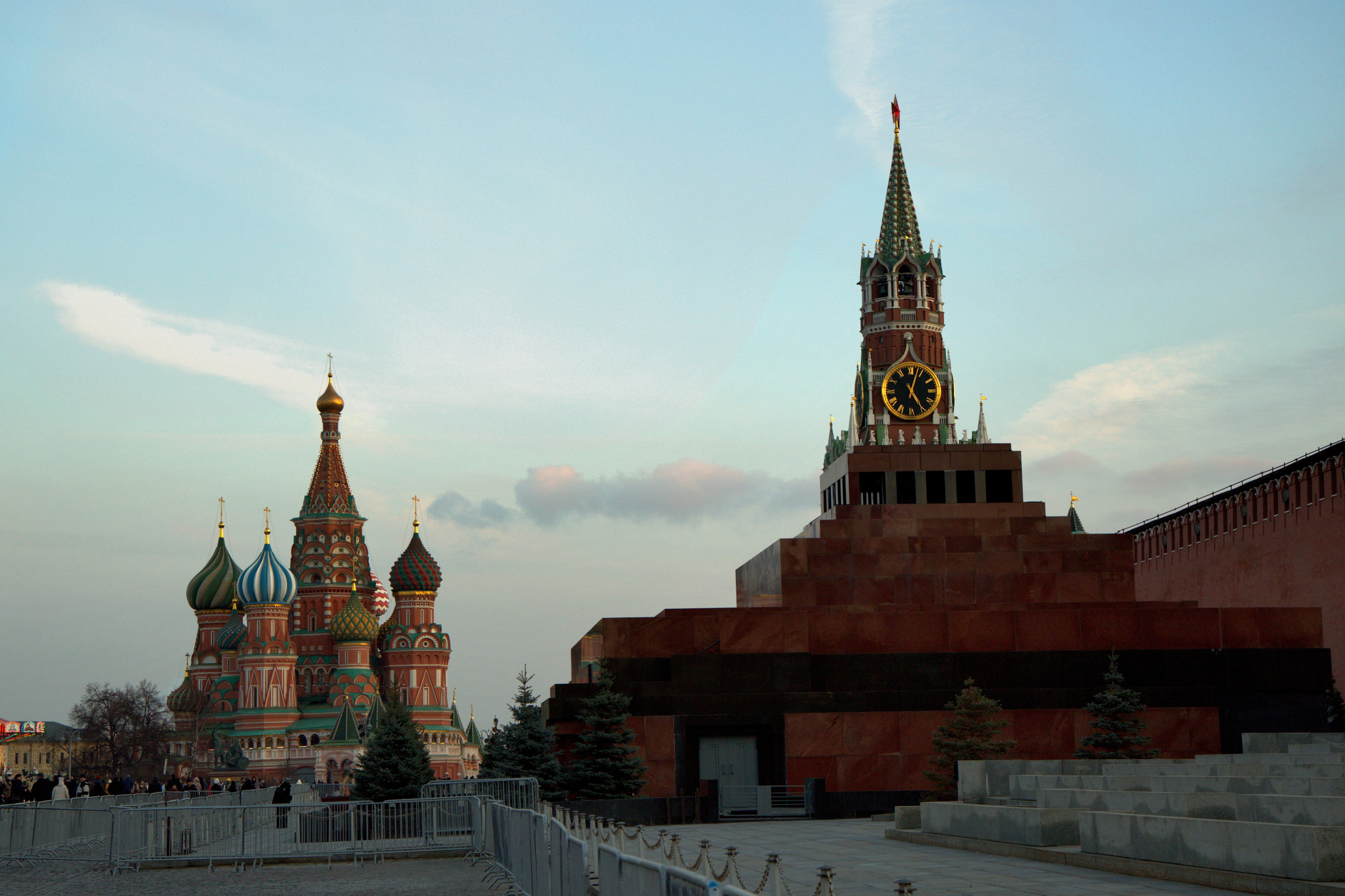 МОЙ ГОРОД. ФОТОГРАФ В МОСКВЕ СТАНИСЛАВ КОБЗЕВ