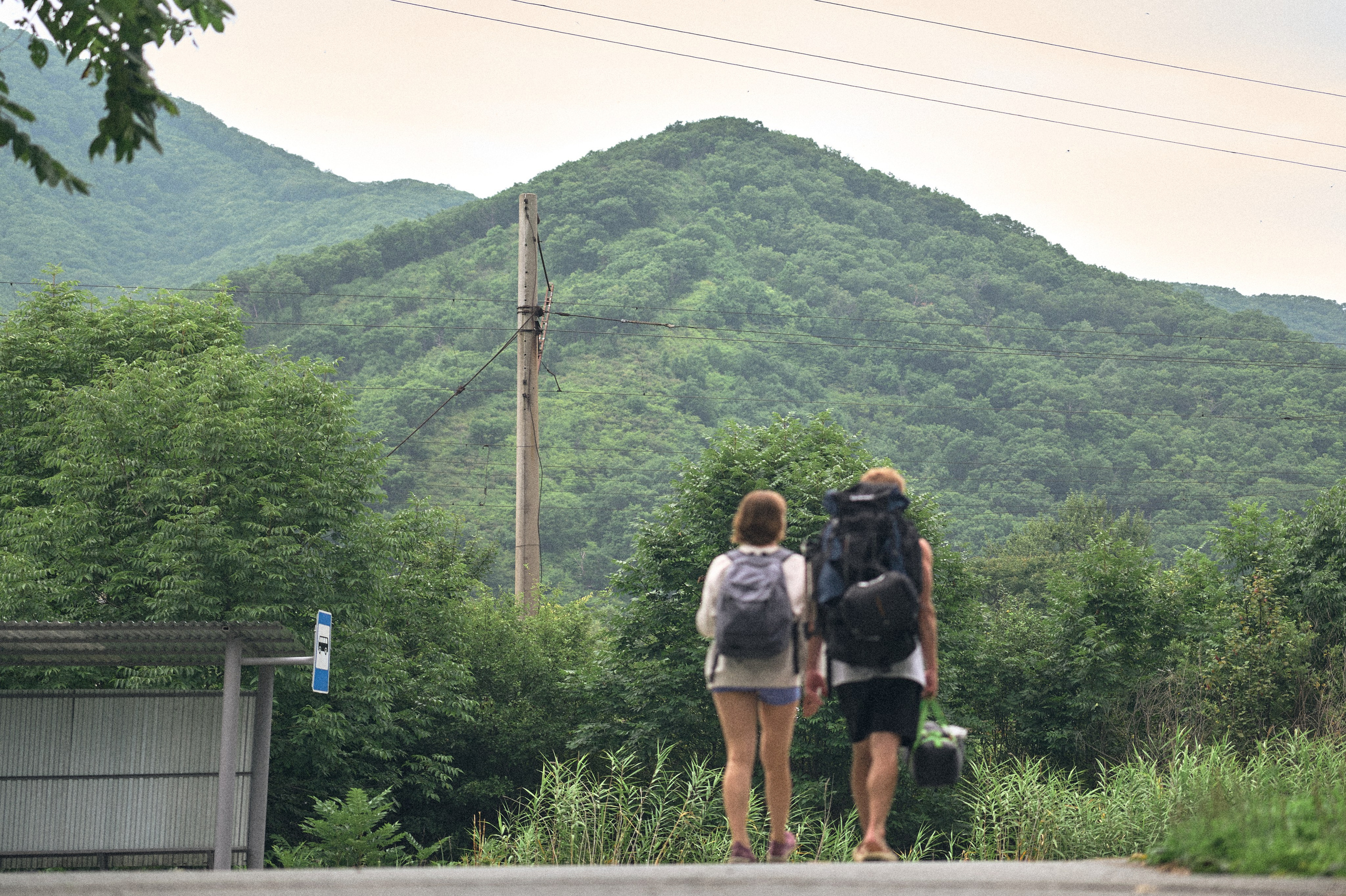Репортаж трекинга тур группы. Фэшн-фотография и портреты в Владивостоке. Превращаю съёмку в повествование — создаю образы с сюжетом, которые остаются в памяти