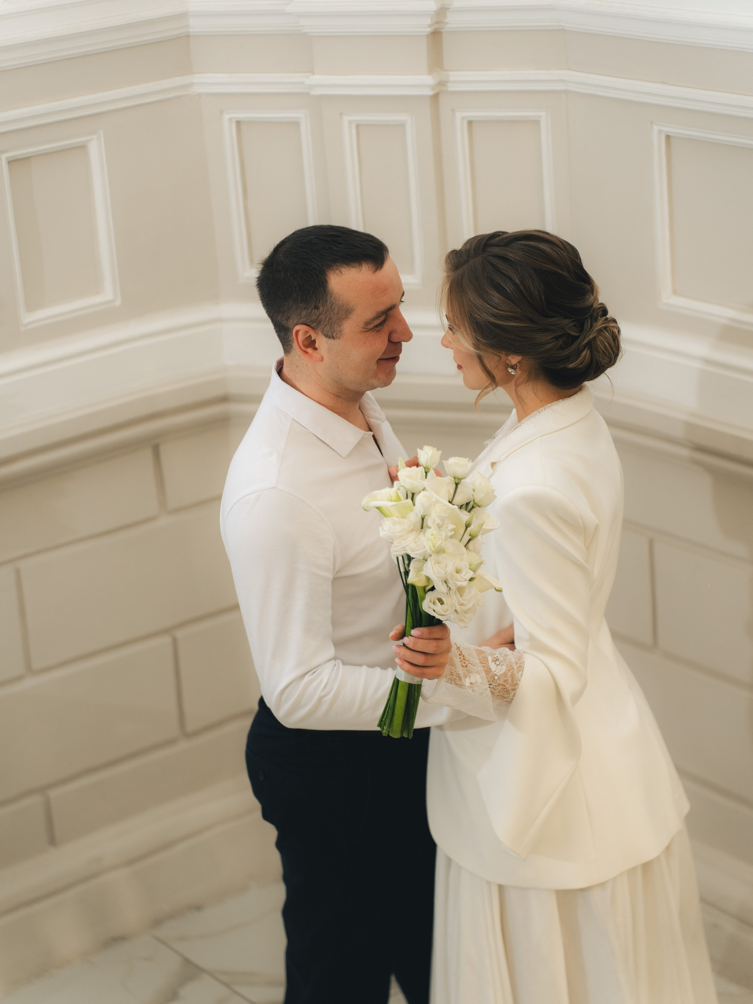 Свадебная фотосессия в загсе. Фотограф из Екатеринбурга Алена Мусалимова