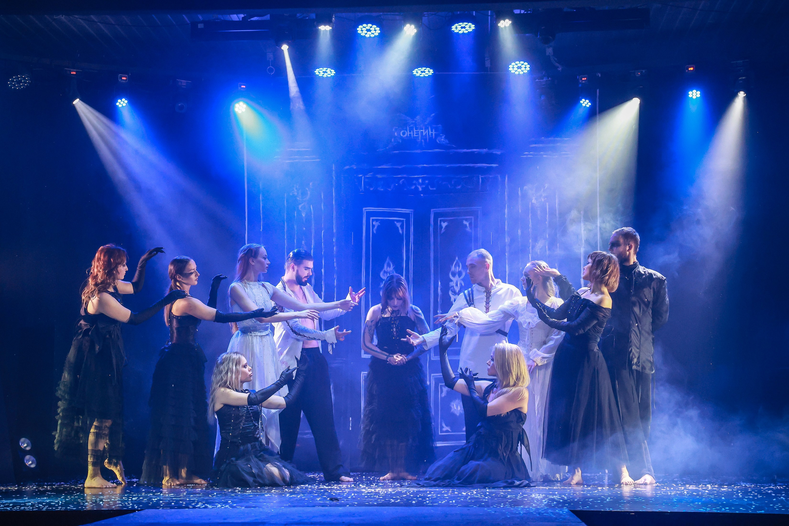 Пластический спектакль Онегин _ IVEX. Фотограф Юлия Мальцева