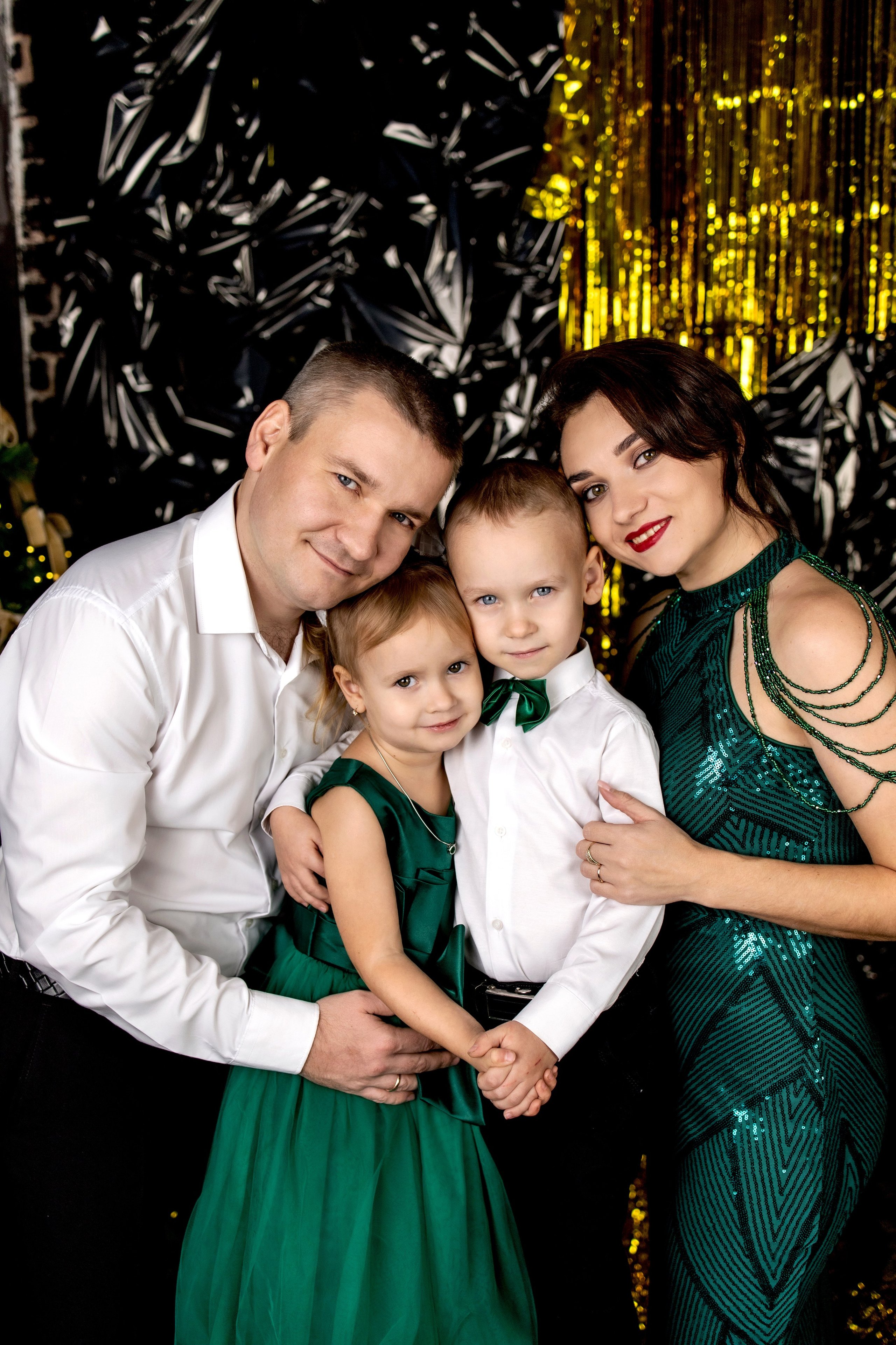 Виталина и семья. Фотограф Надежда Лукьянова