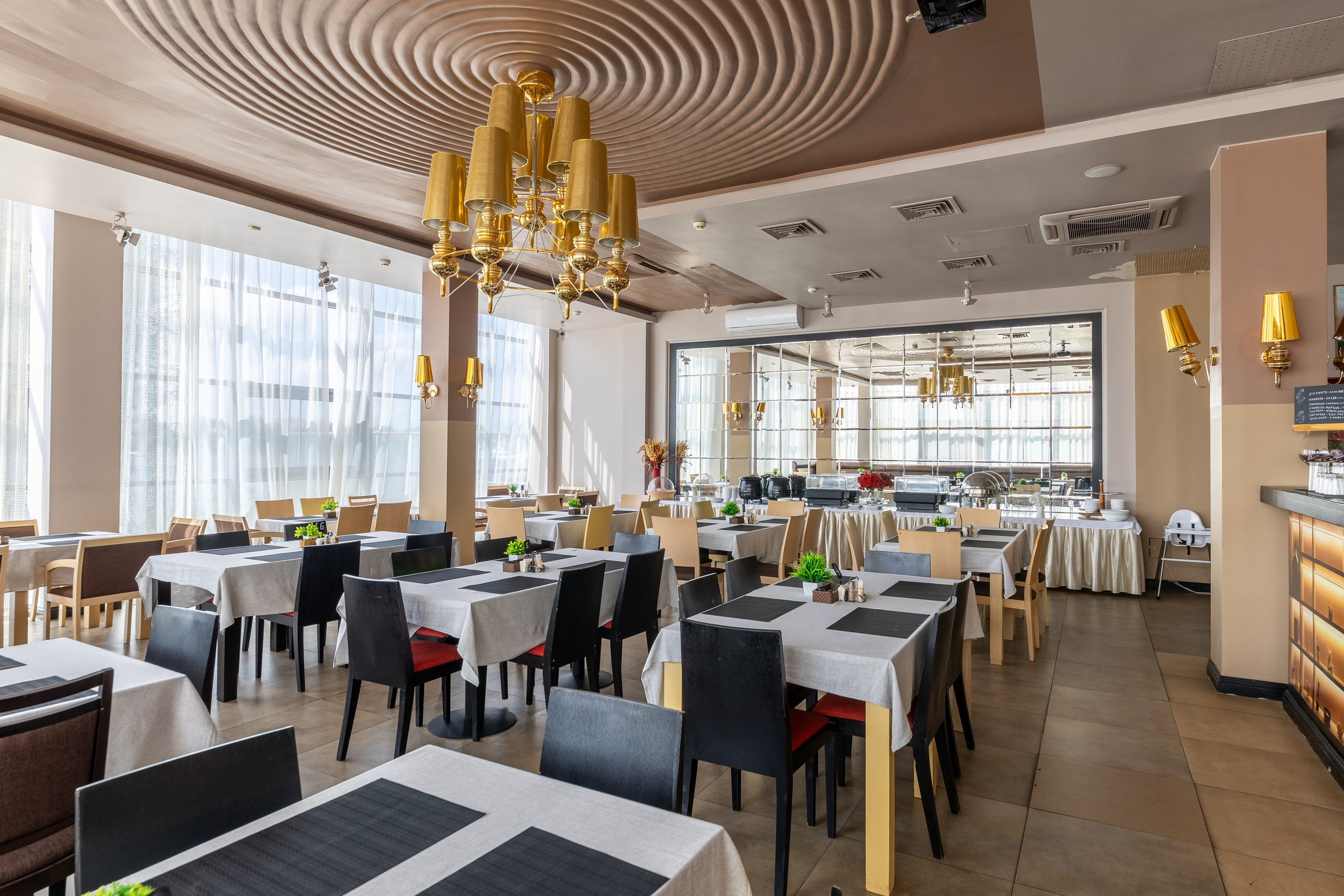 Отель «Золотой Затон» г. Астрахань. Интерьерный фотограф Рафаэль