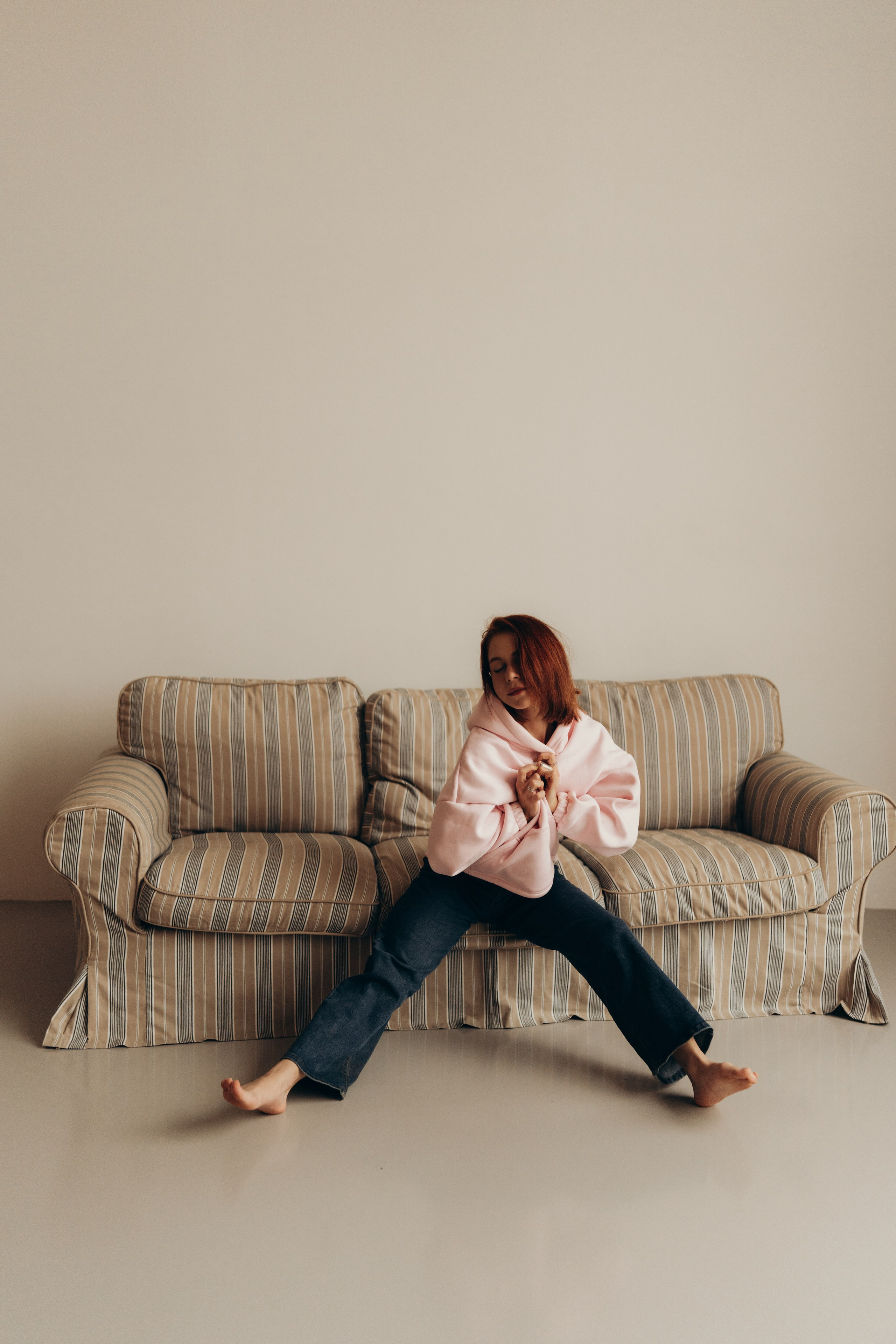 Юлия. Hmliber — фотограф и контент-креатор из Петербурга