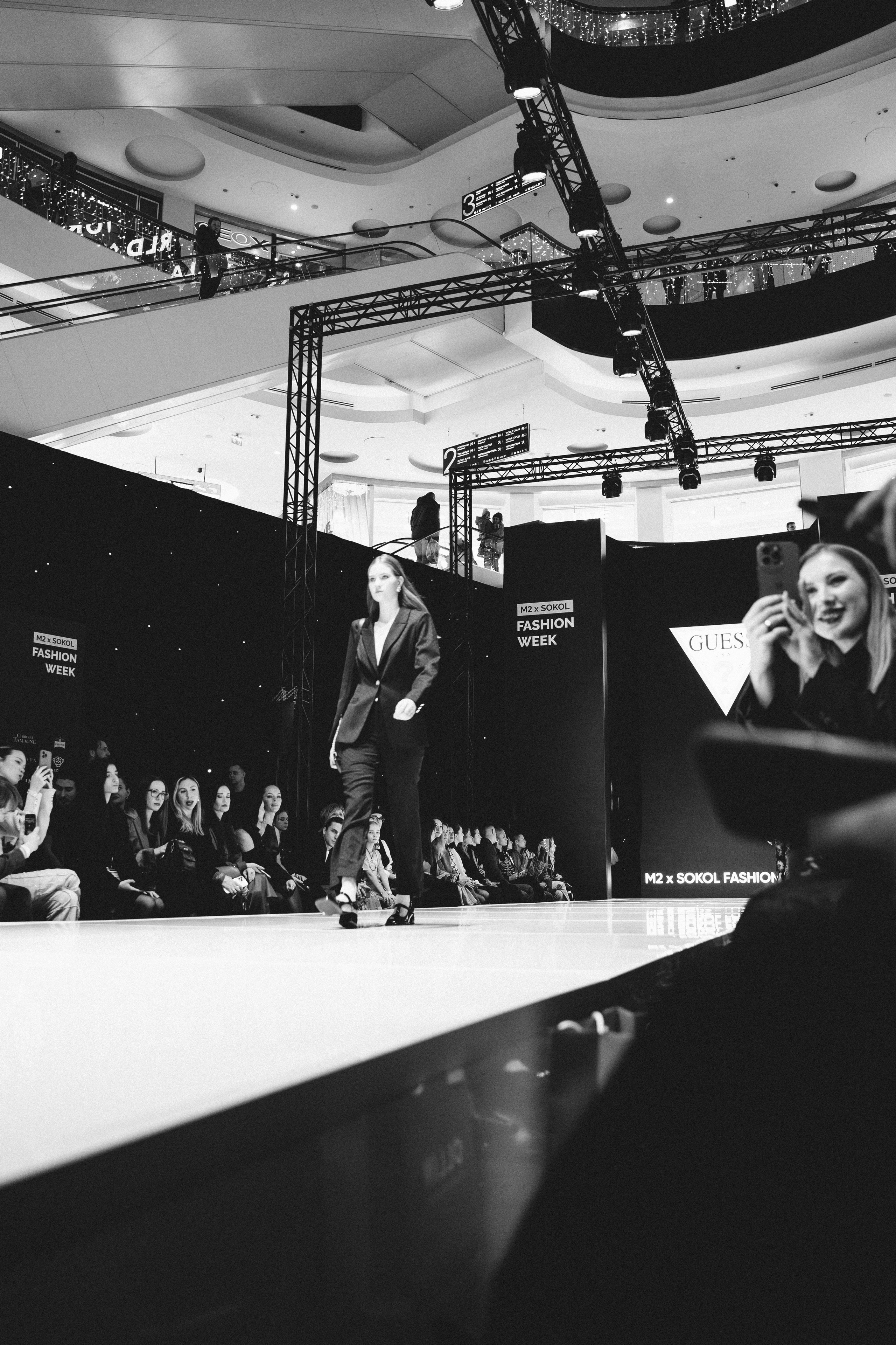 Показ SOKOL FASHION WEEK 2024. Фотограф женского портрета и репортажной съёмки Алексеева Анна г. Москва