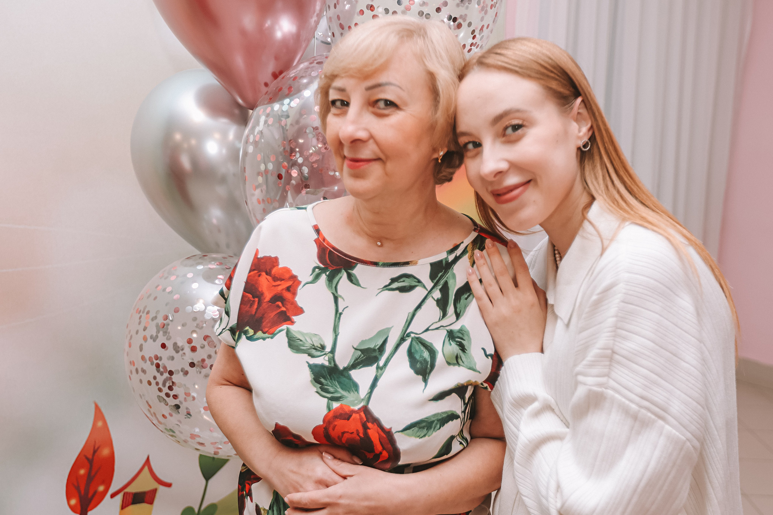 Выписка палата+внизу ПЦЭ. Семейный фотограф Тюмень, фотограф на роды Салмина Мария