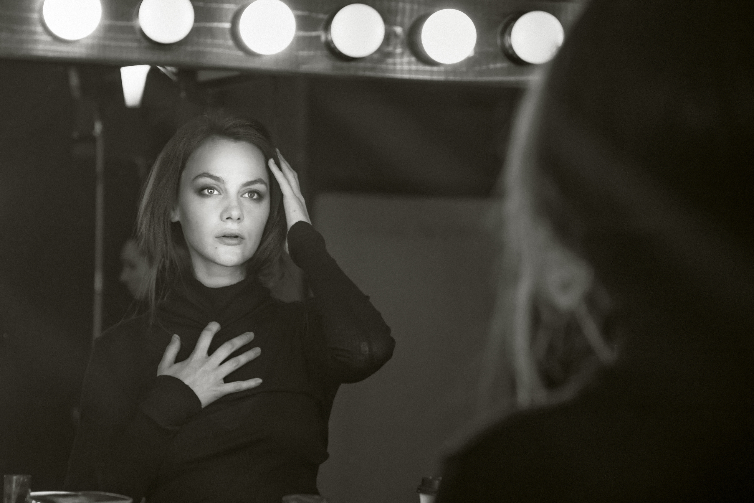 Ася Домская, женский портрет