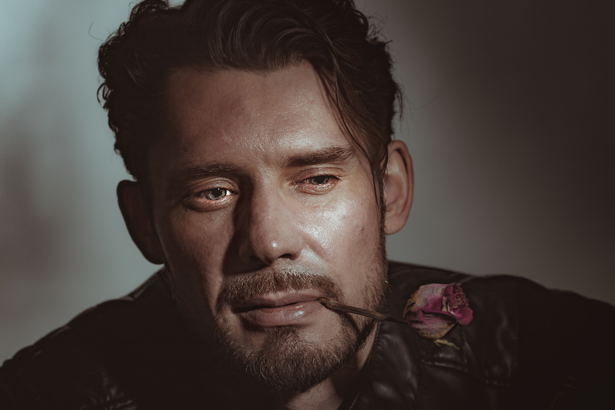 актер Алексей Зверев