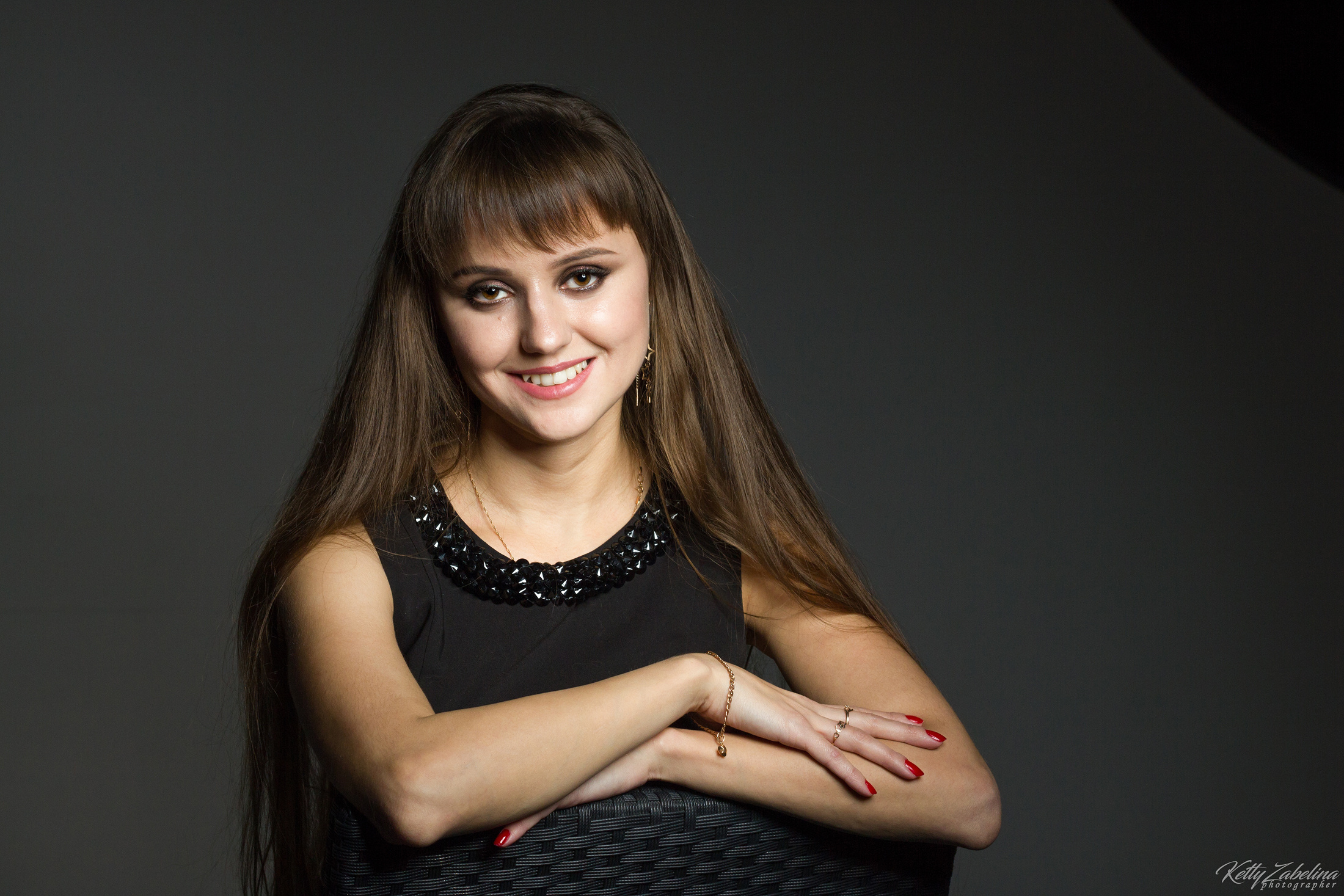 Портретная фотосессия, студийные съемки Екатеринбург от Ketty Zabelina. ТОПовый фотограф новорожденных newborn и беременности, Екатеринбург
