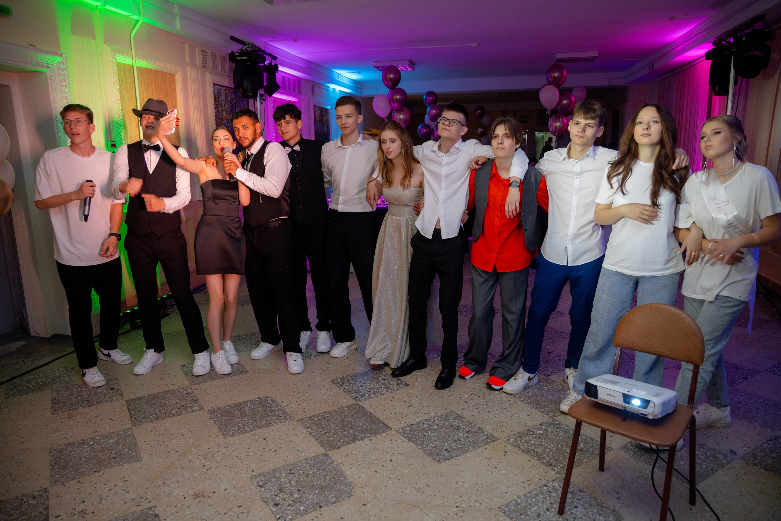 Школьный выпускной 2024 год в Соколе (Минск). Свадебный фотограф в Минске/Беларуси Сергей Спиридонов
