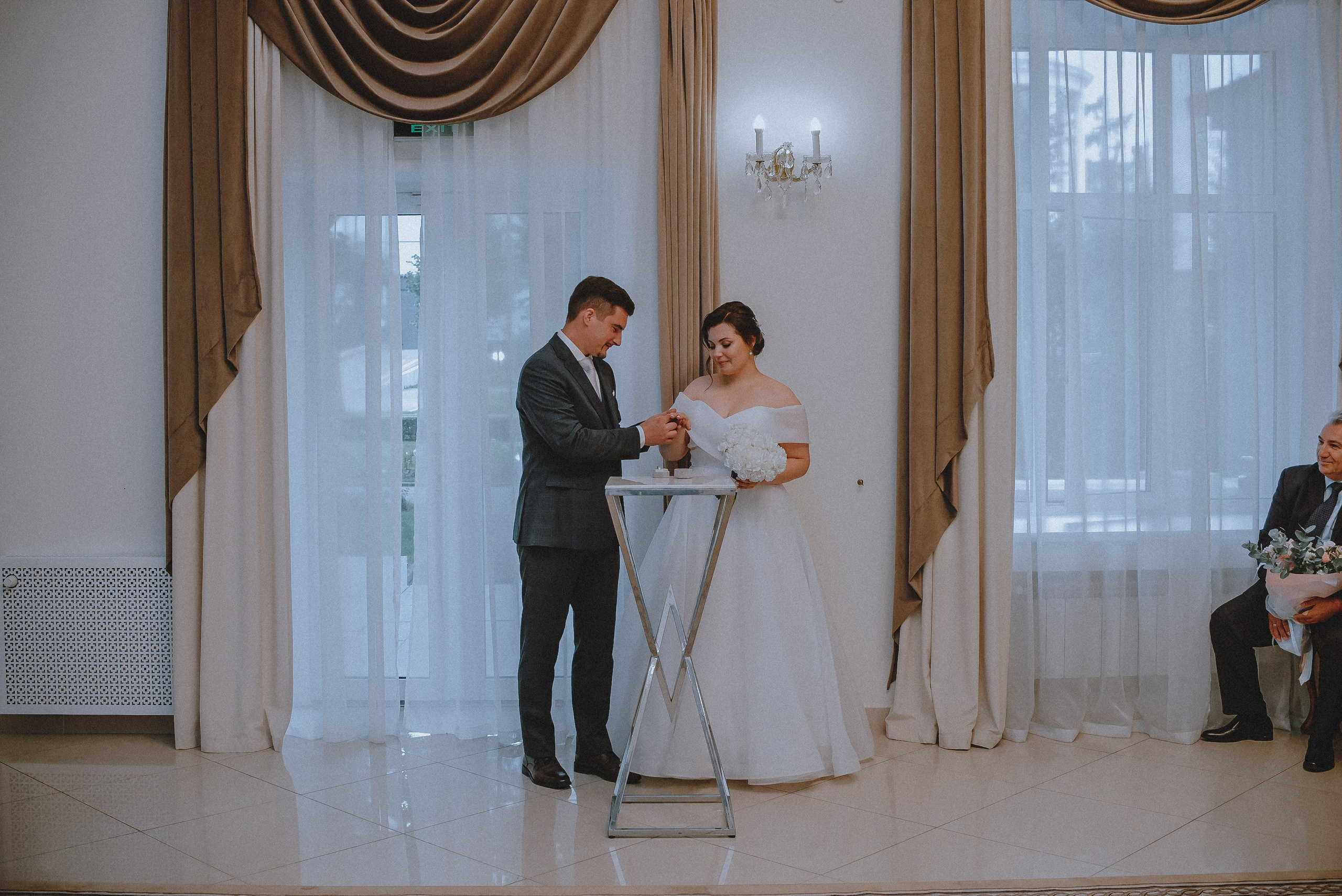 Love.com: Главная страница нашего счастья. Свадебный и семейный фотограф в Москве Сажина Кристина КиМ. Свадебный оператор в Москве Сажин Максим