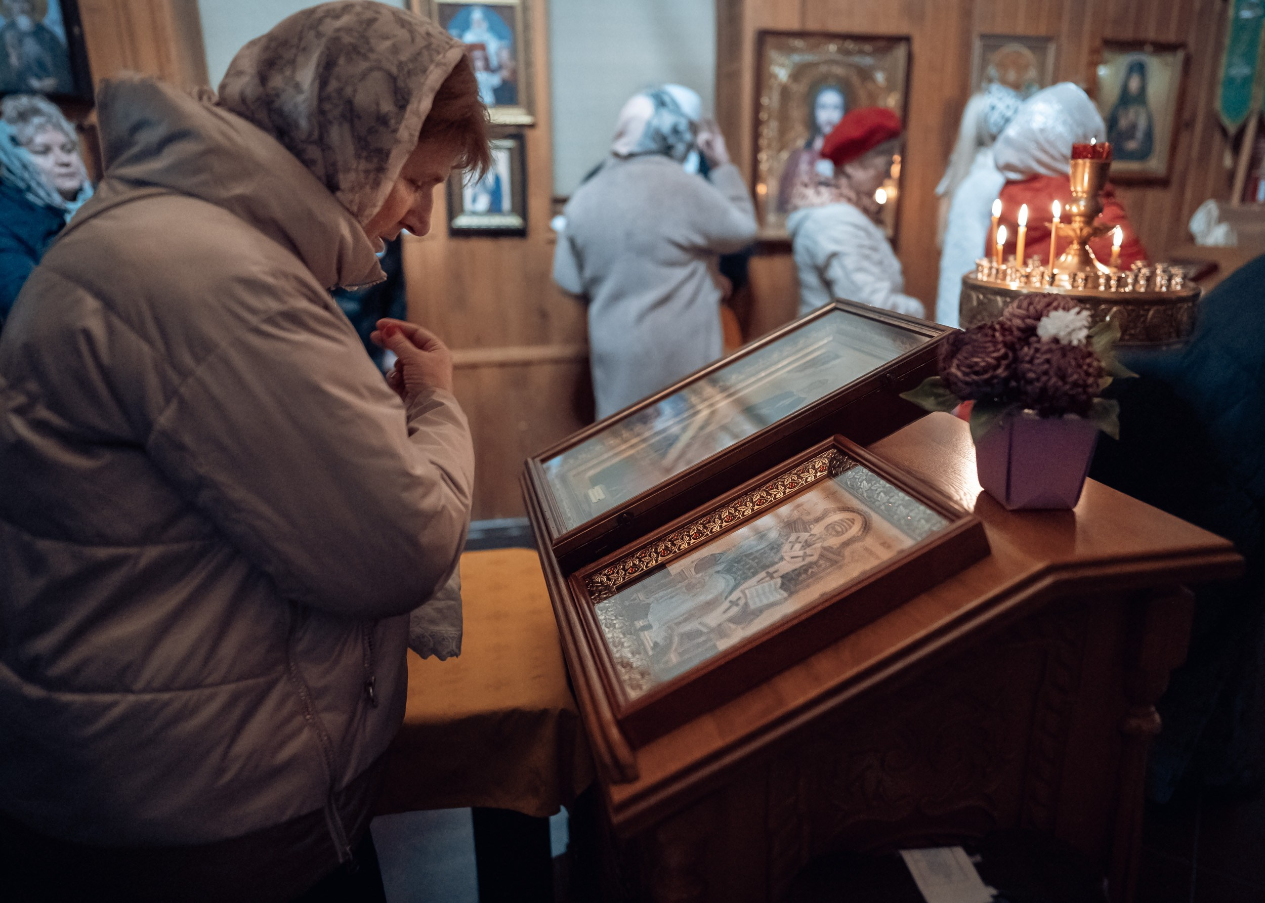 Ночная Божественная Литургия в день памяти Свт.Спиридона Тримифунтского, Севастополь. Церковный фотограф Севастополь