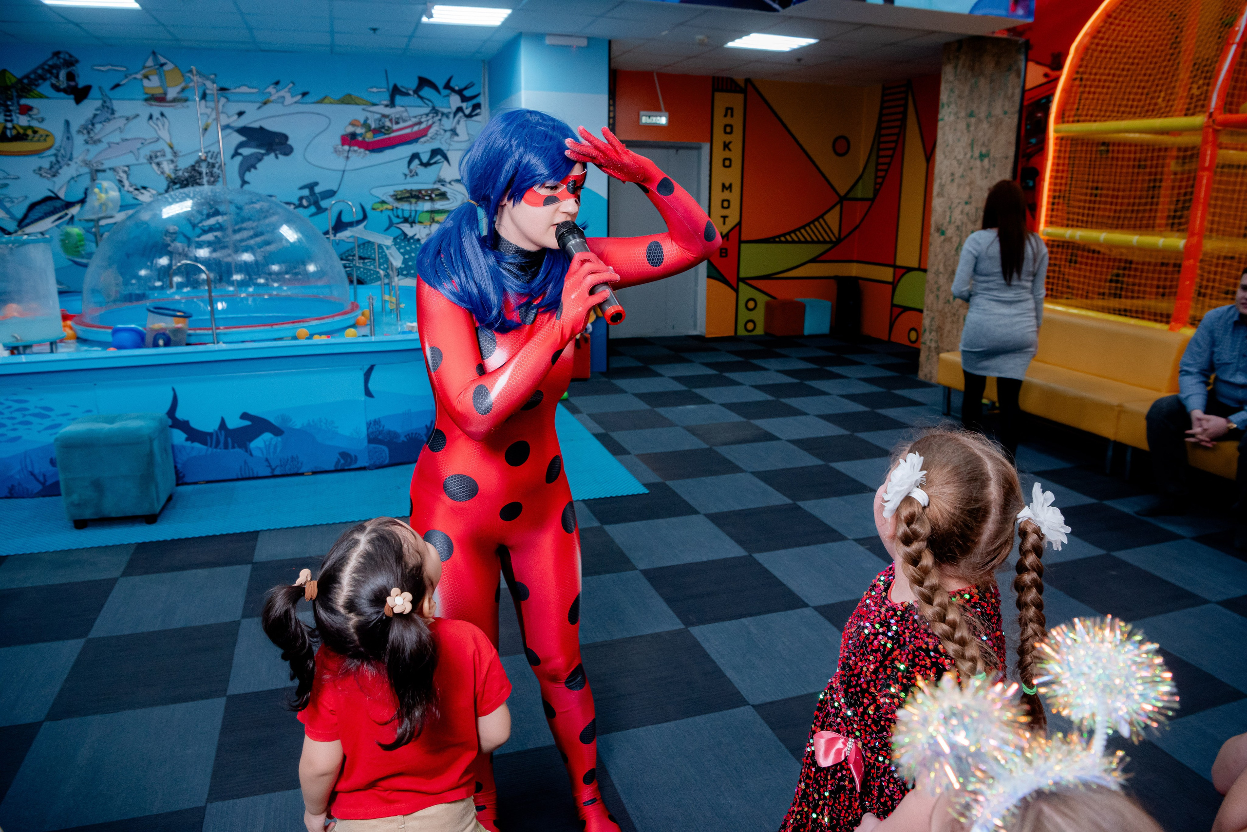 ДР в Локо Мотив Аниматоры Леди Баг. Фотограф в Волгограде и Волжском Александр Горбань