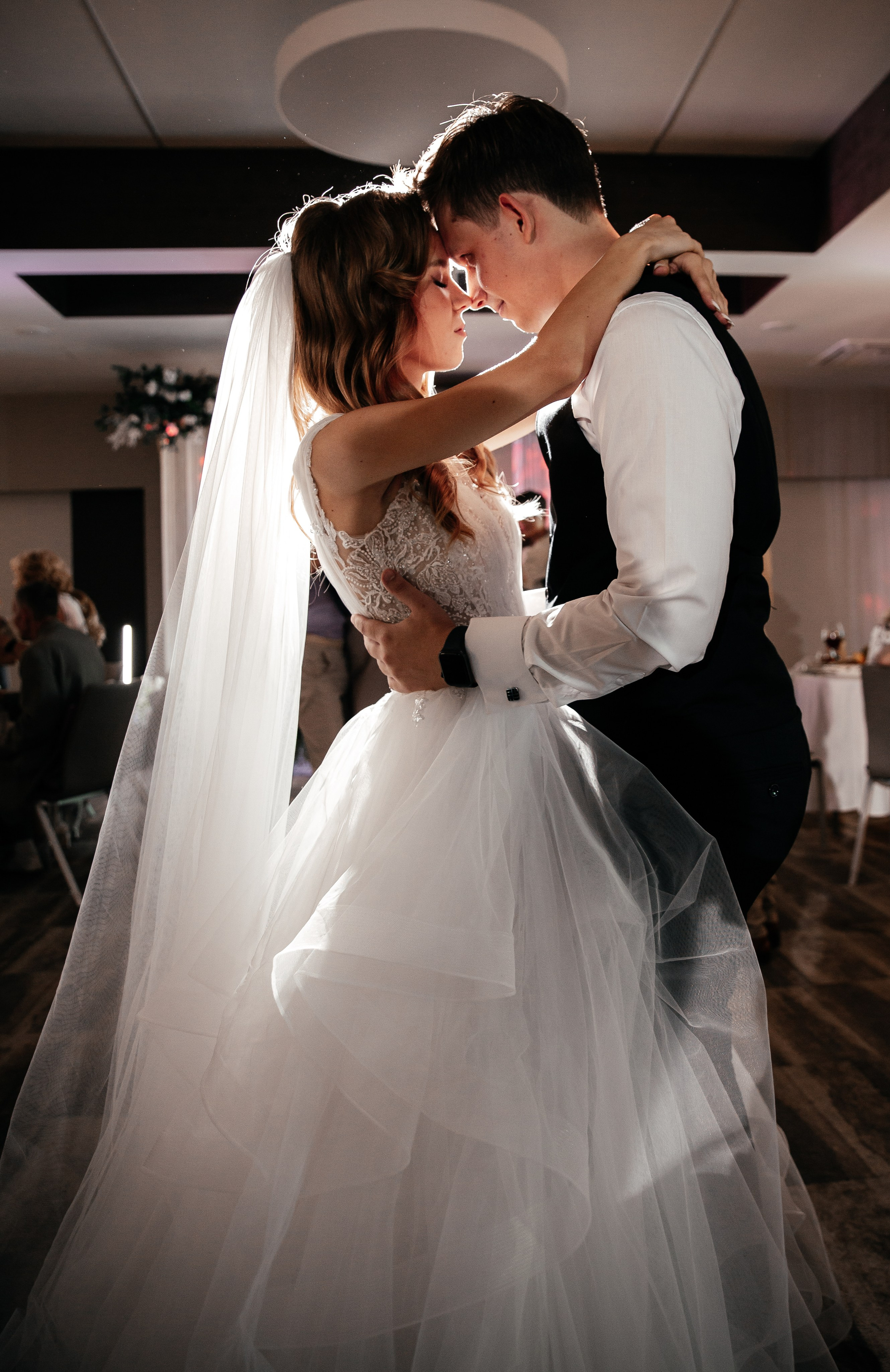 Элегантная свадьба в Hilton — Данила и Марии. Свадебный фотограф в Оренбурге Илья Володьков