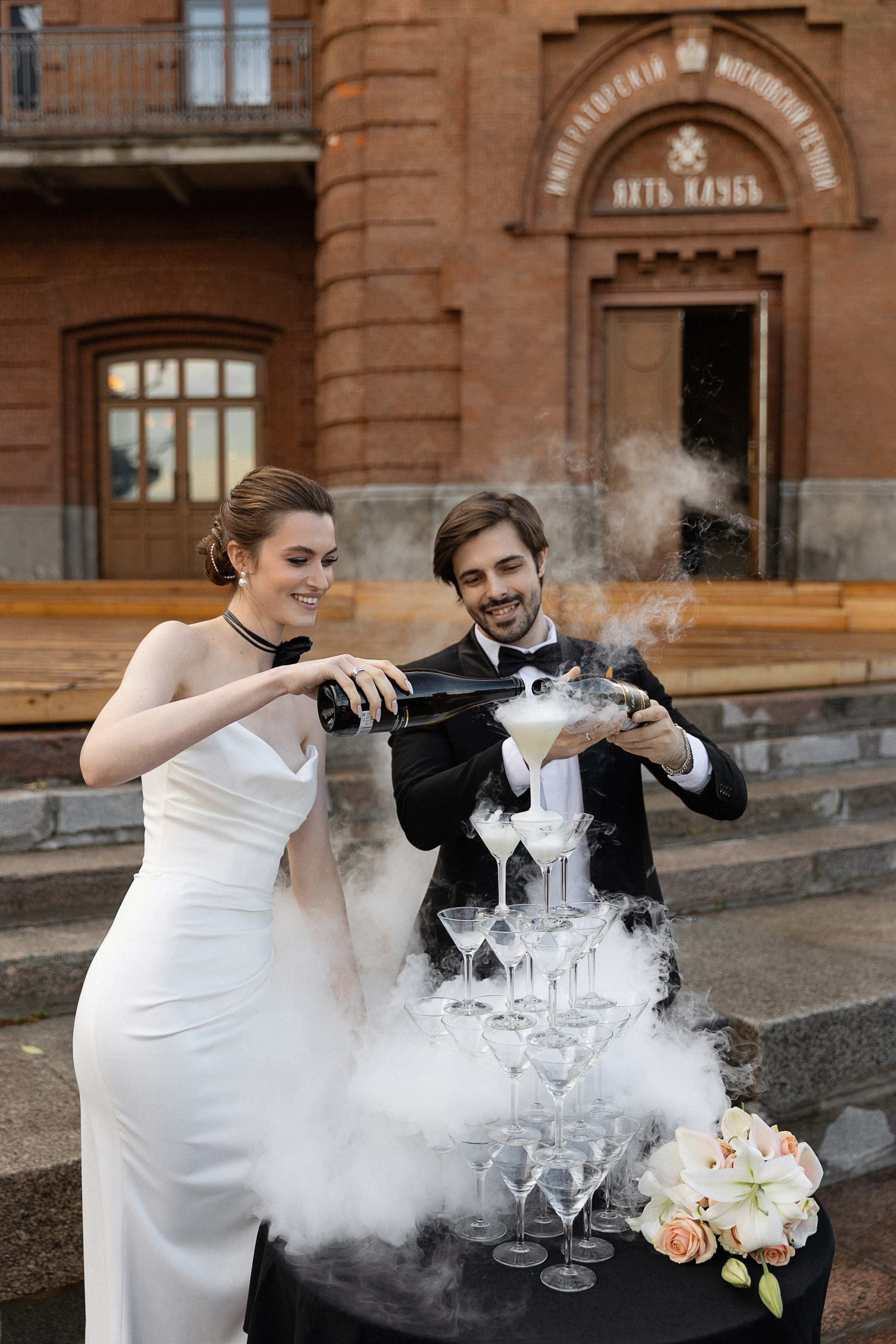 Брызги шампанского. Свадебный фотограф в Москве Полина Лелетко