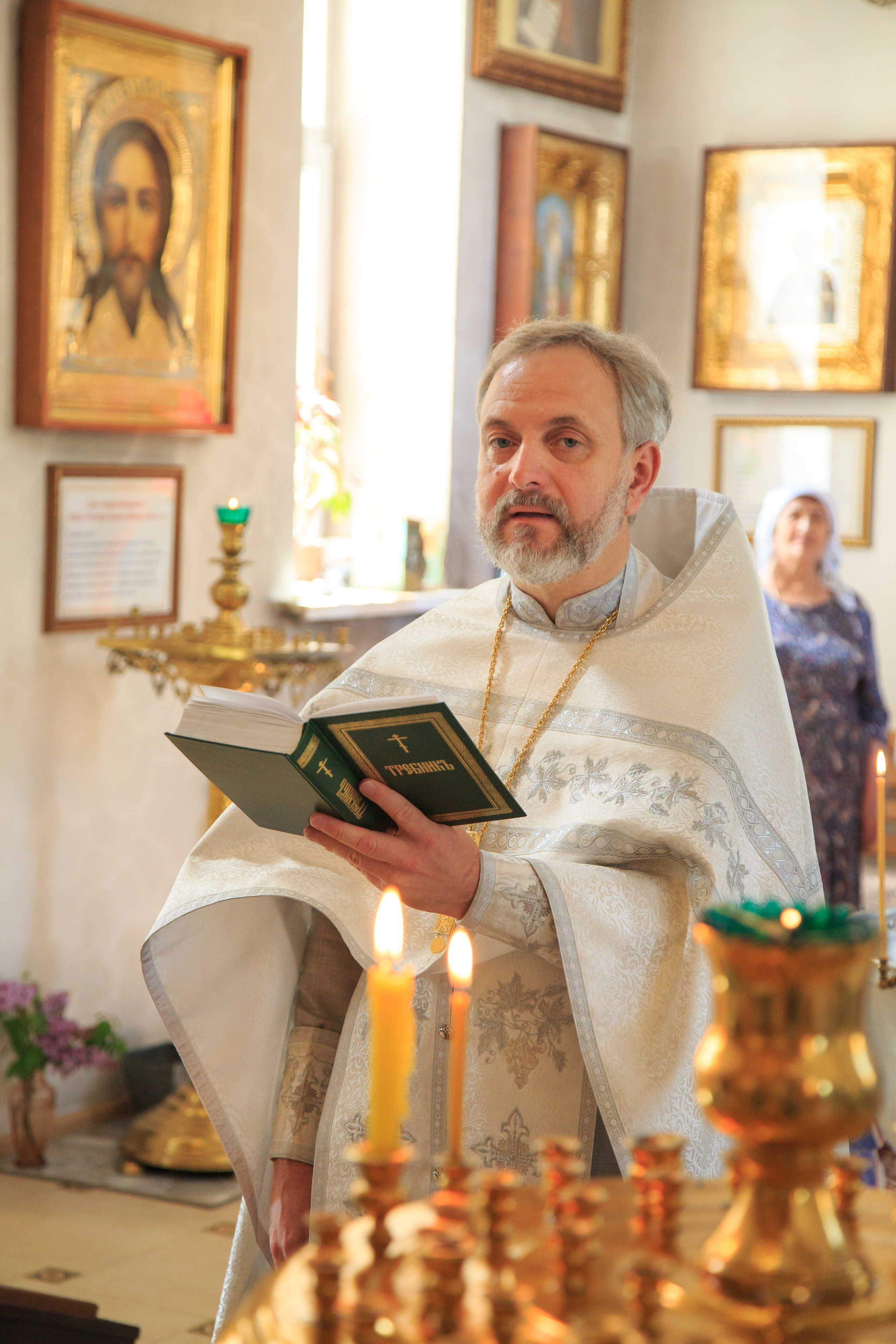 Фотосъёмка таинства крещения и крестин в городах Я фотограф снимающий венчания в городах Минеральные Воды, Пятигорск, Кисловодск, Ессентуки,. Репортажный и свадебный фотограф Пятигорск и КМВ