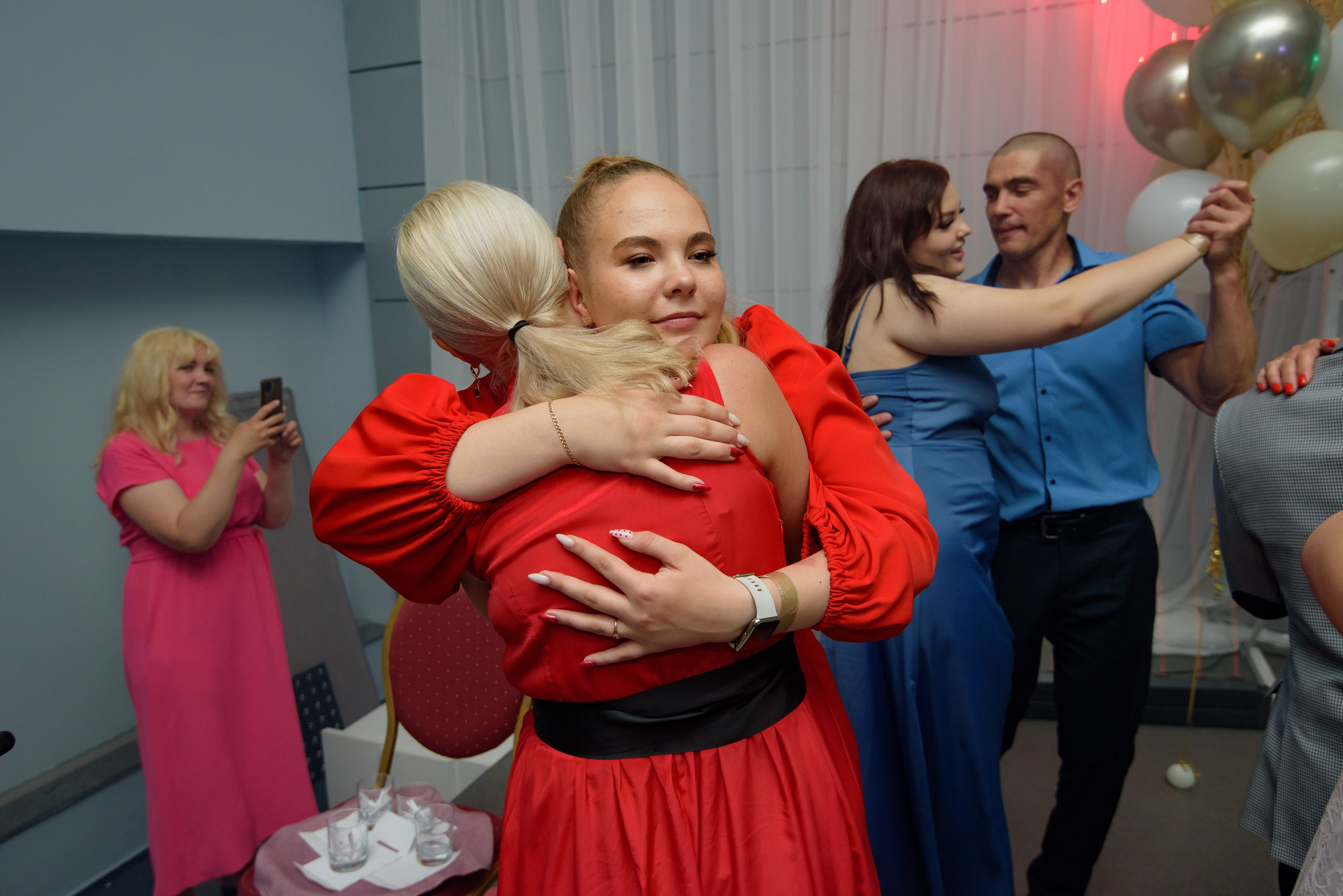 Выпускной 9-11классы. Выпускные книги Анапа Новороссийск Краснодар