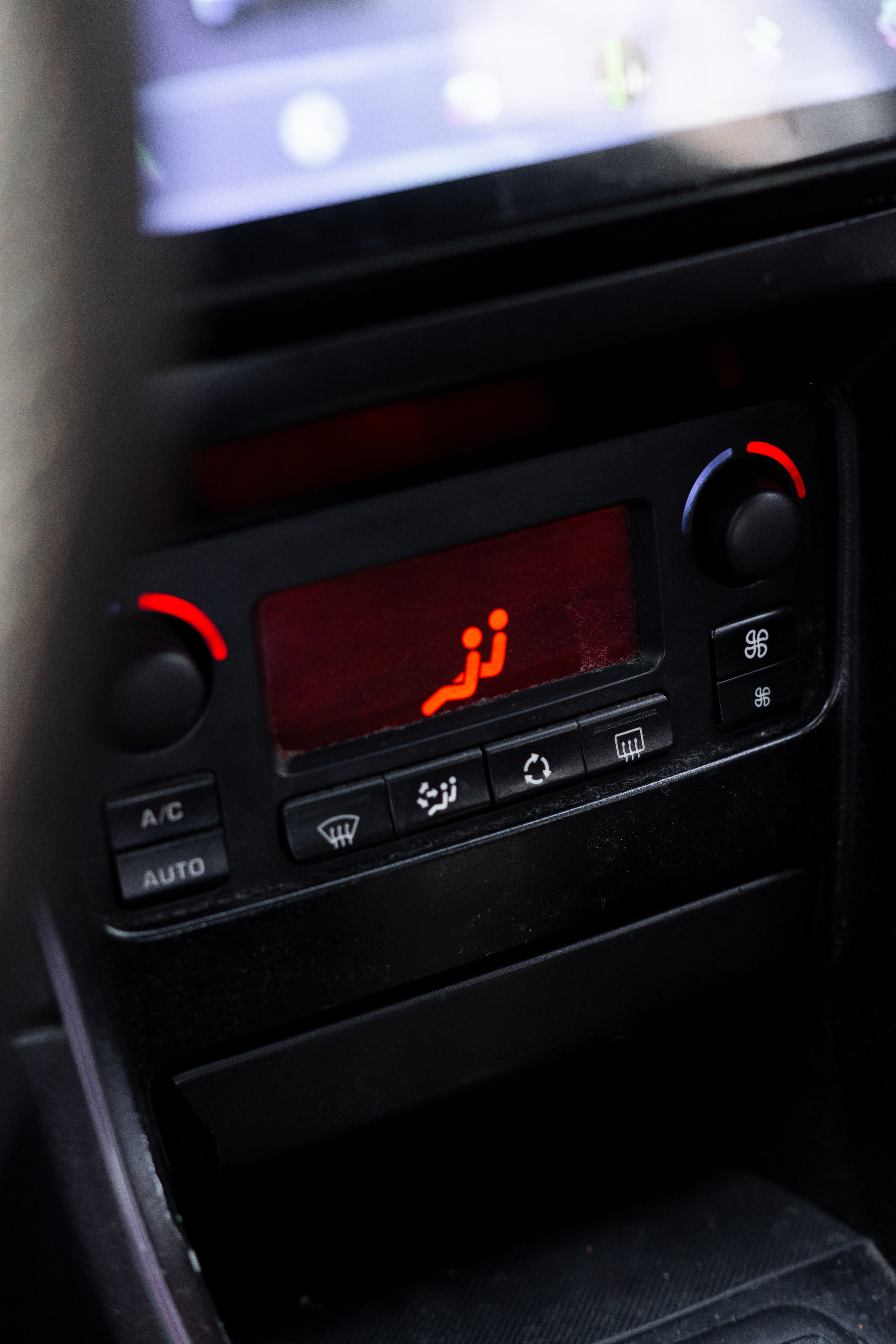 Съёмка для автосалона «Звезда Сибири». Женский фотограф Омск, Екатерина Петрова