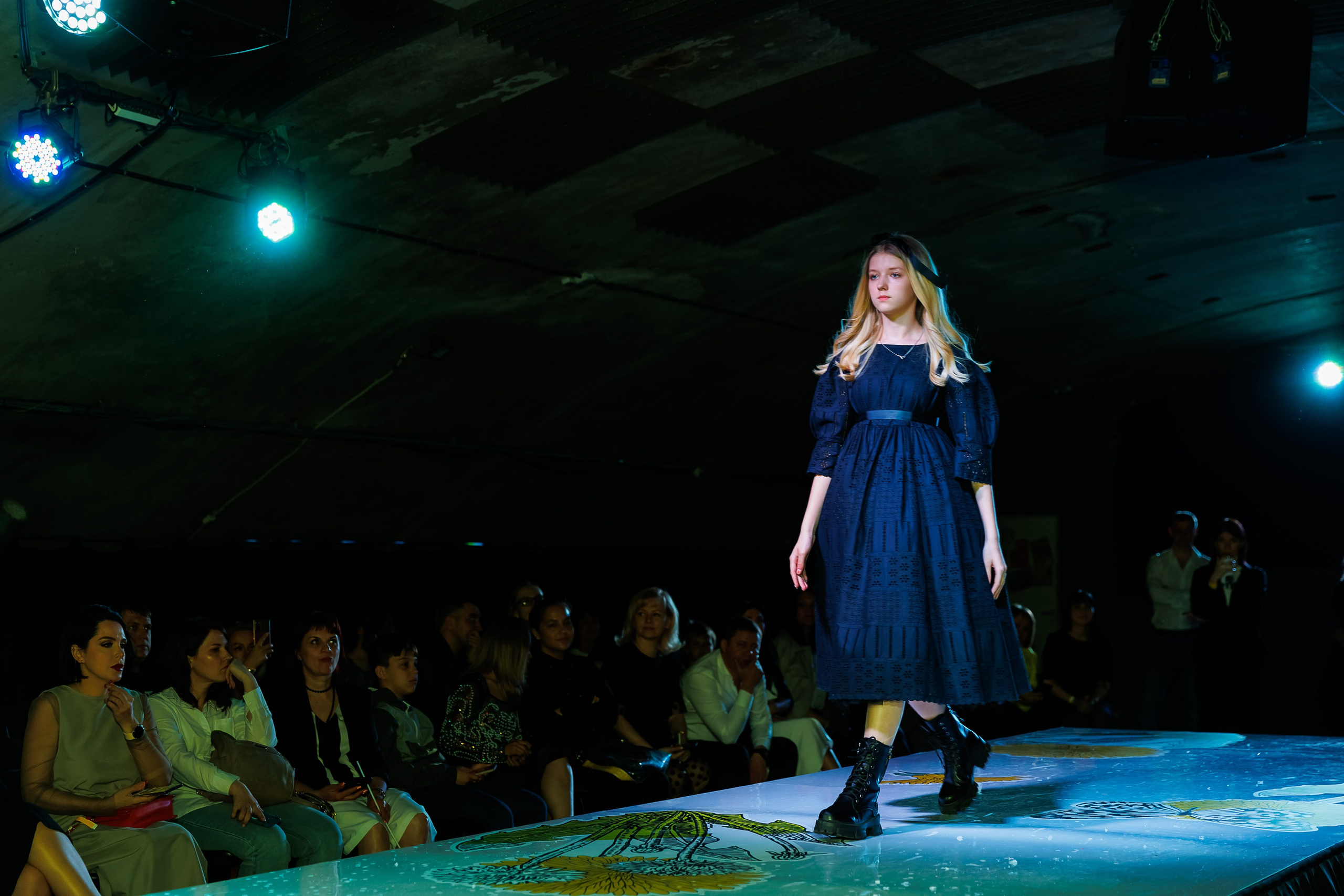 Показ Надежды Шибиной от журнала «Жираf». Фотограф Новосибирск — Наталья Гресь