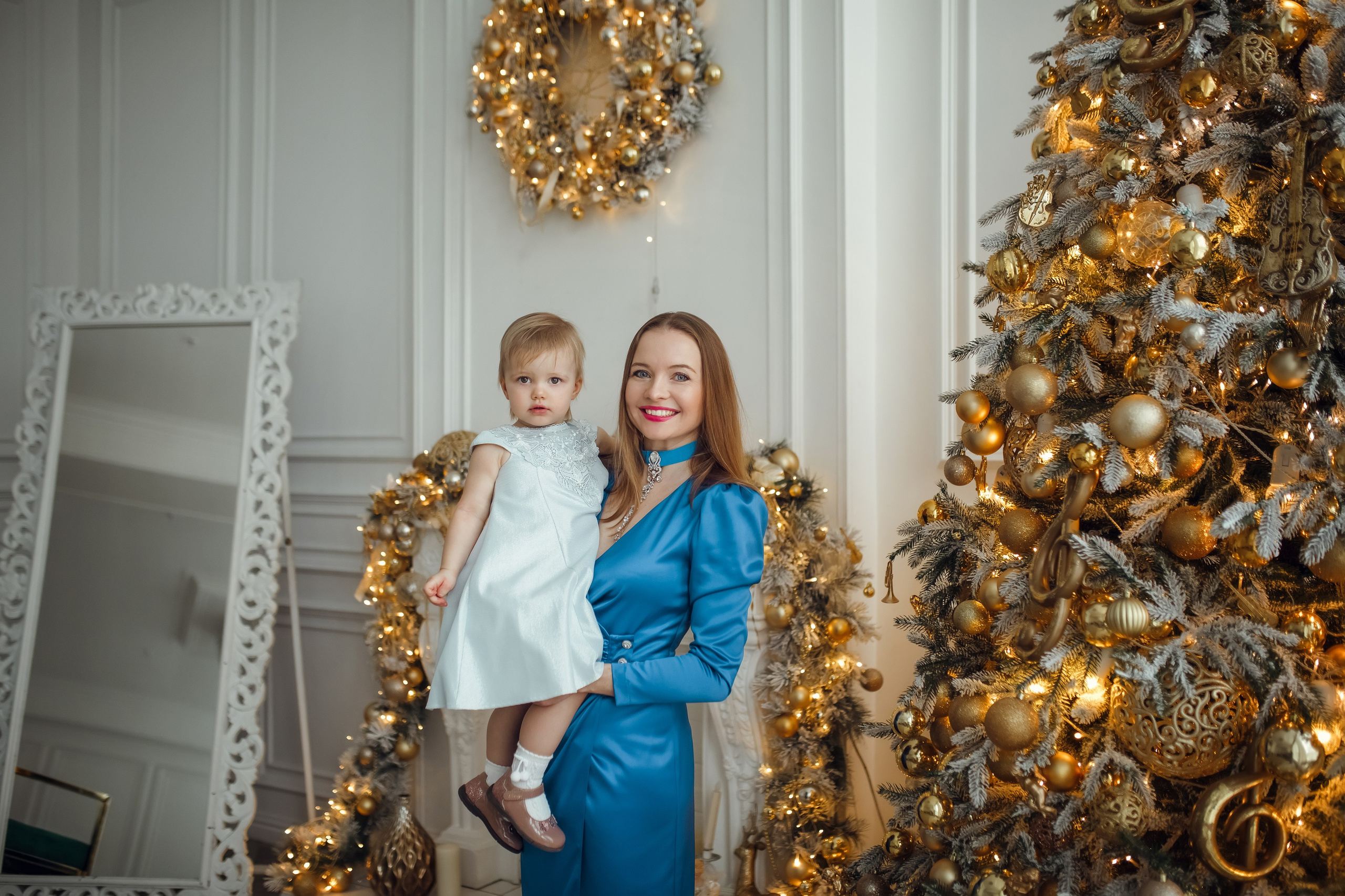 Машенька и Светлана. Фотограф на Крещение, семейный фотограф в Москве