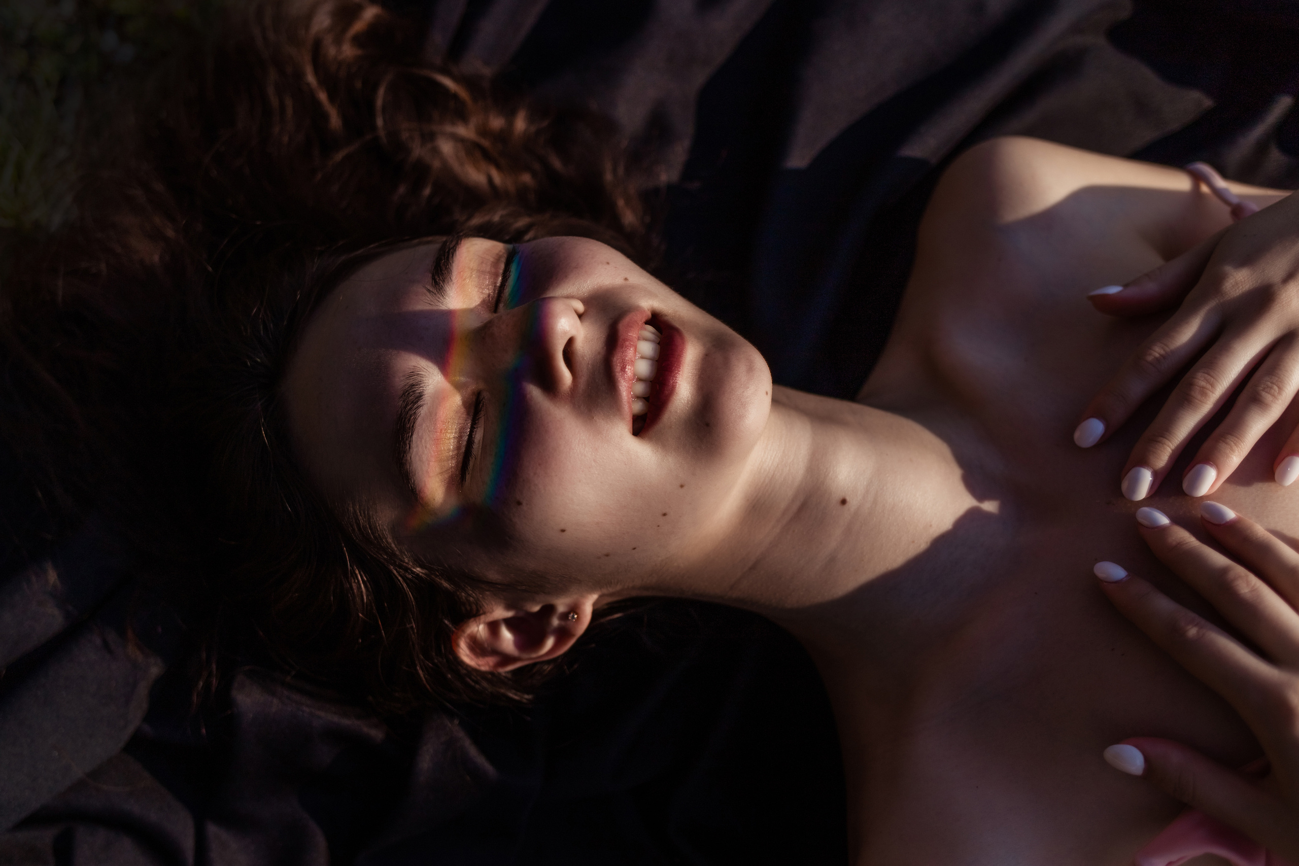 Водопад и озеро. Контент фотограф Екатеринбург