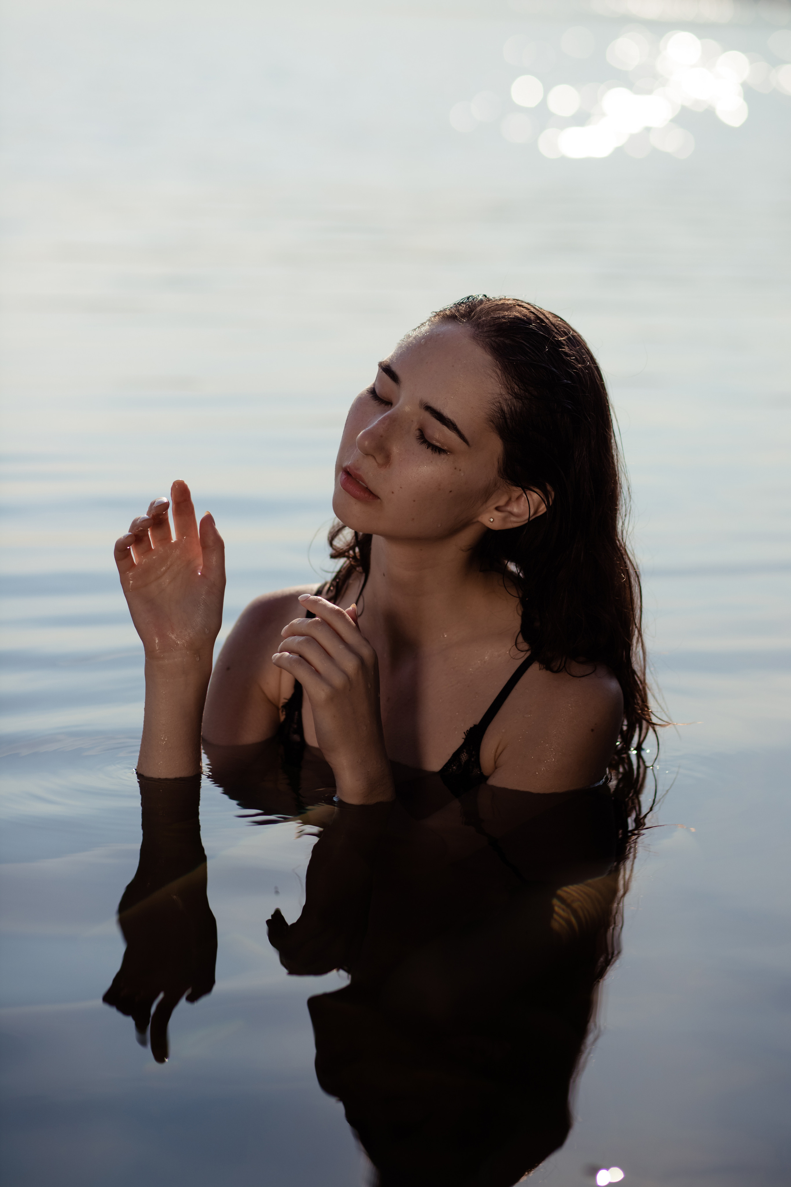 Водопад и озеро. Контент фотограф Екатеринбург