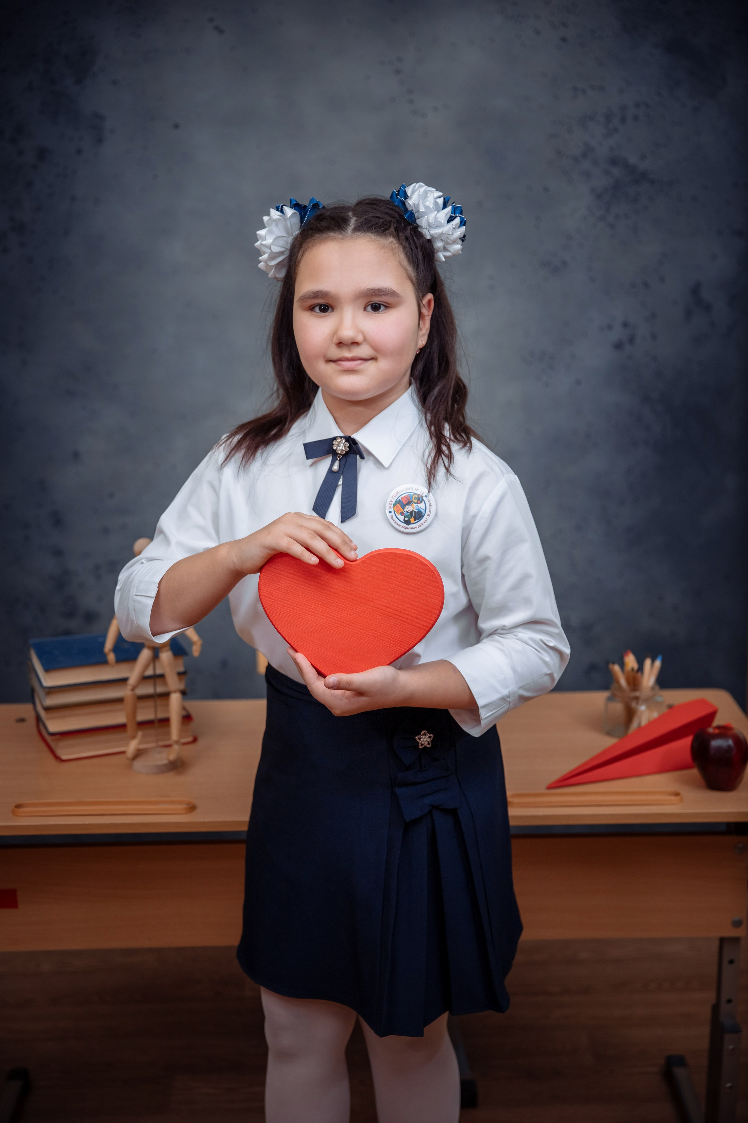 Начальные классы. Выпускные школьные фото­альбомы для школ и детских садов в Волгограде и Волжском