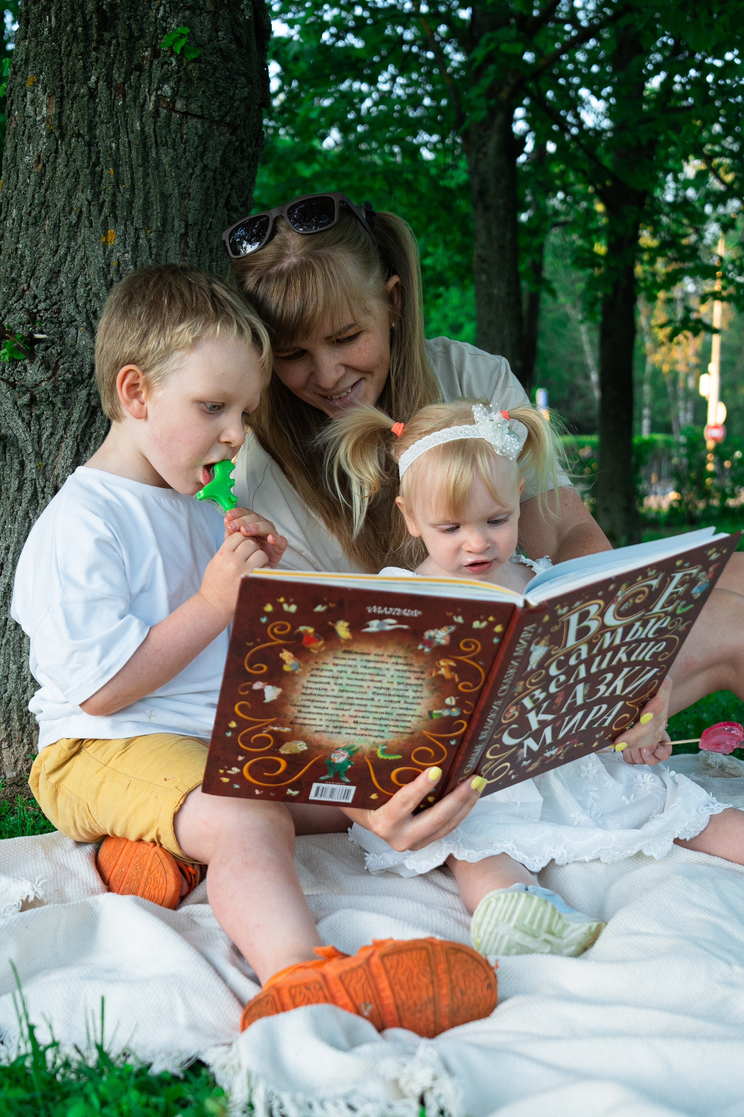 Семейная прогулка. Крамер Юлиана детский и семейный фотограф