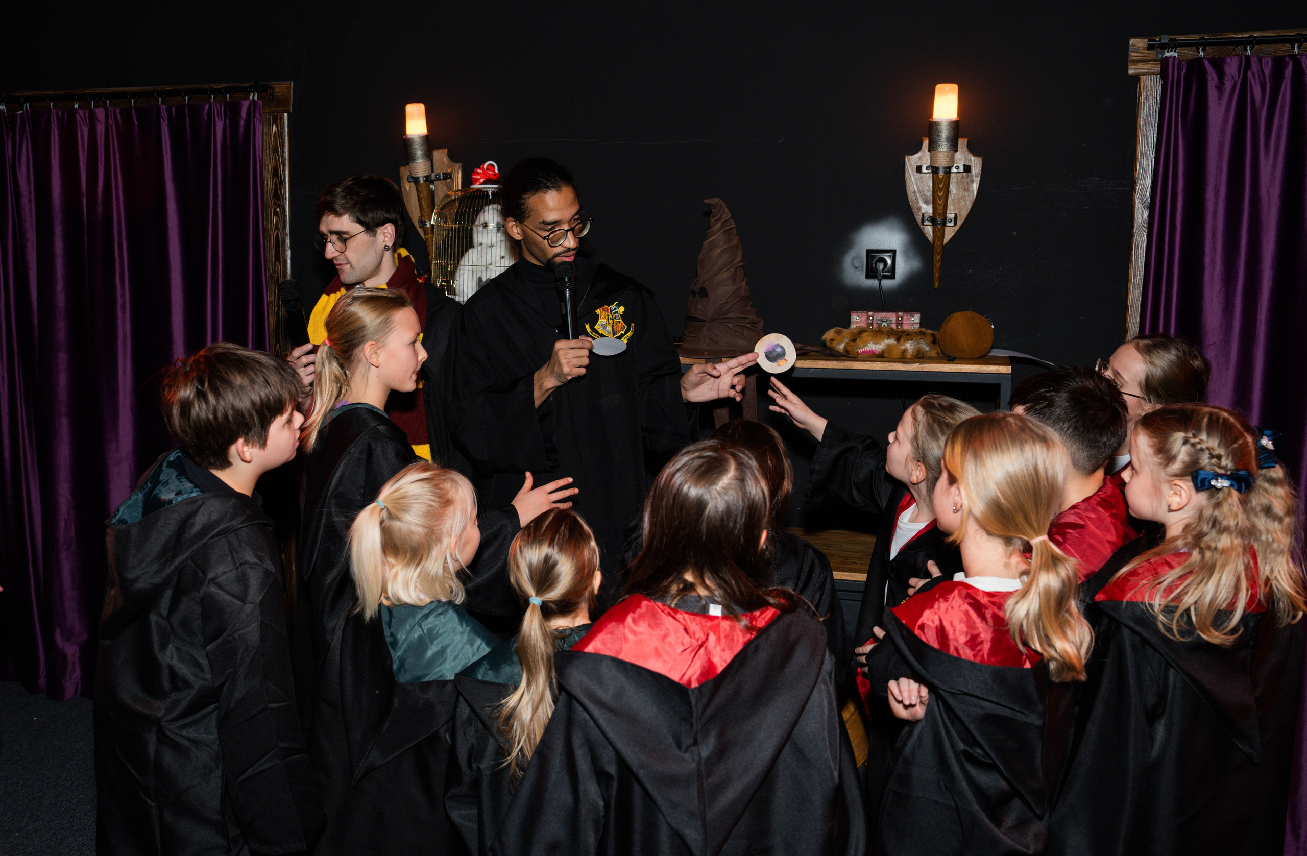 В гостях у Гарри Поттера. Крамер Юлиана детский и семейный фотограф