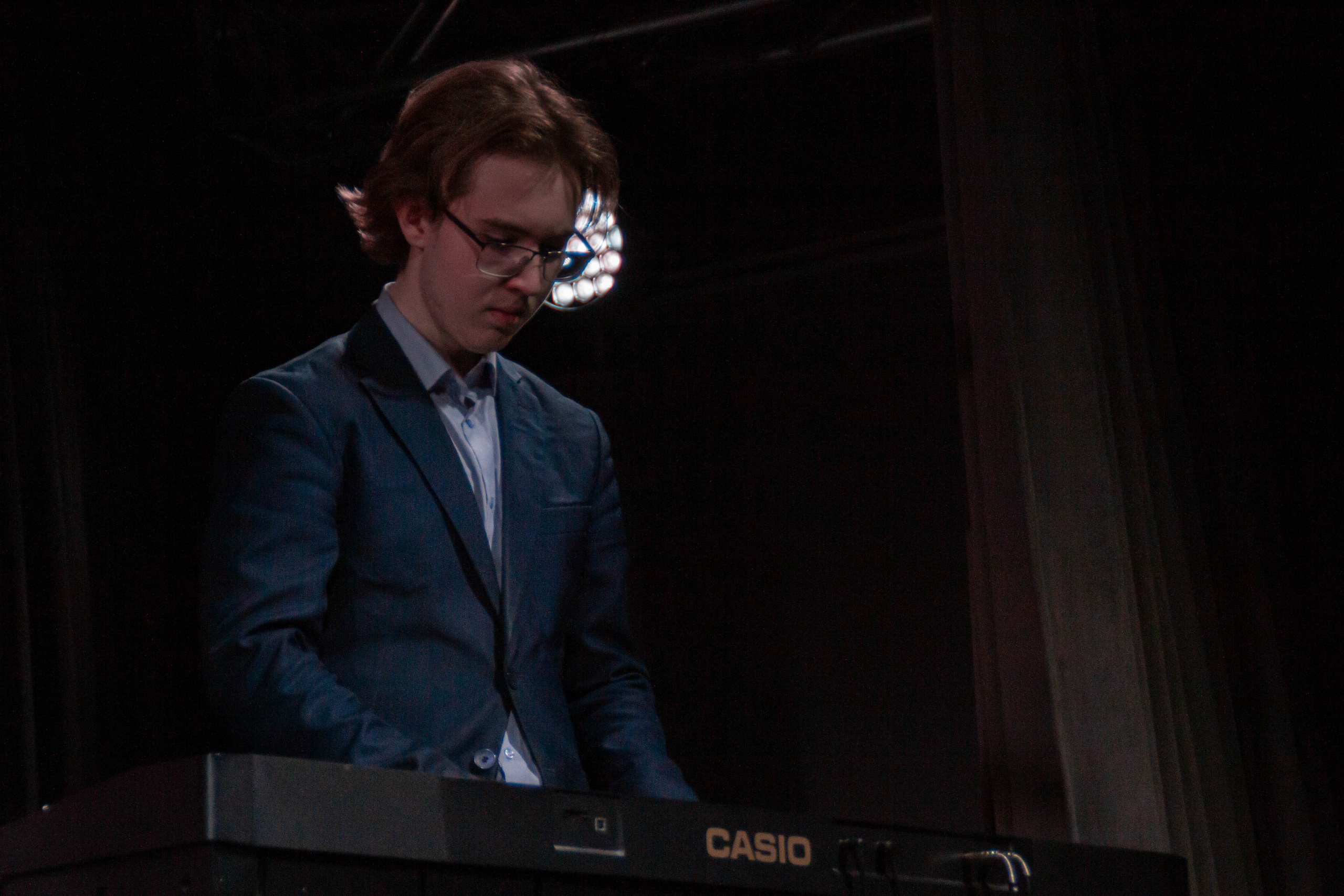 День первокурсника в Екатеринбургской академии современного искусства