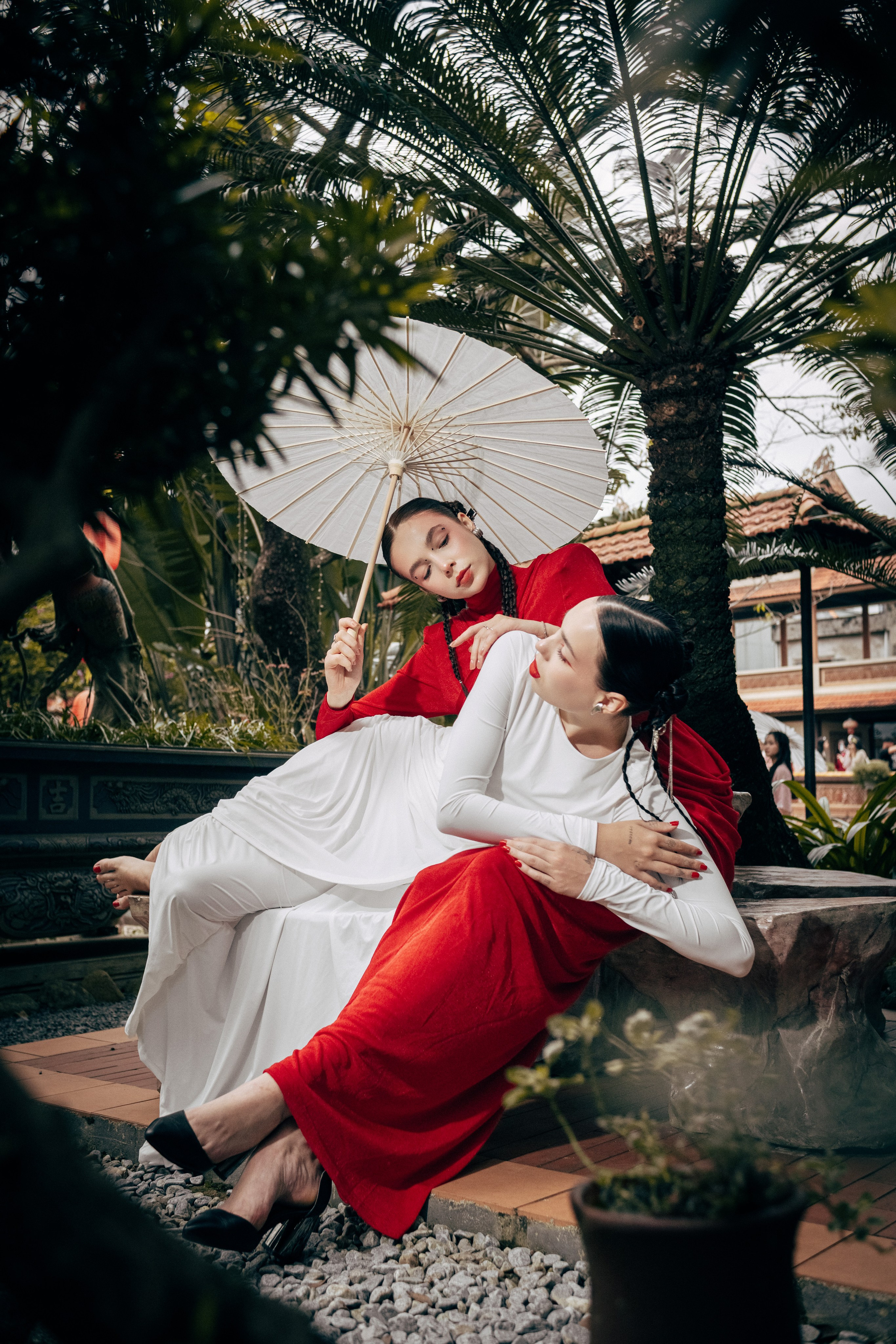 Валерия и Анна. Da nang Photographer Sergey Zelēnkin