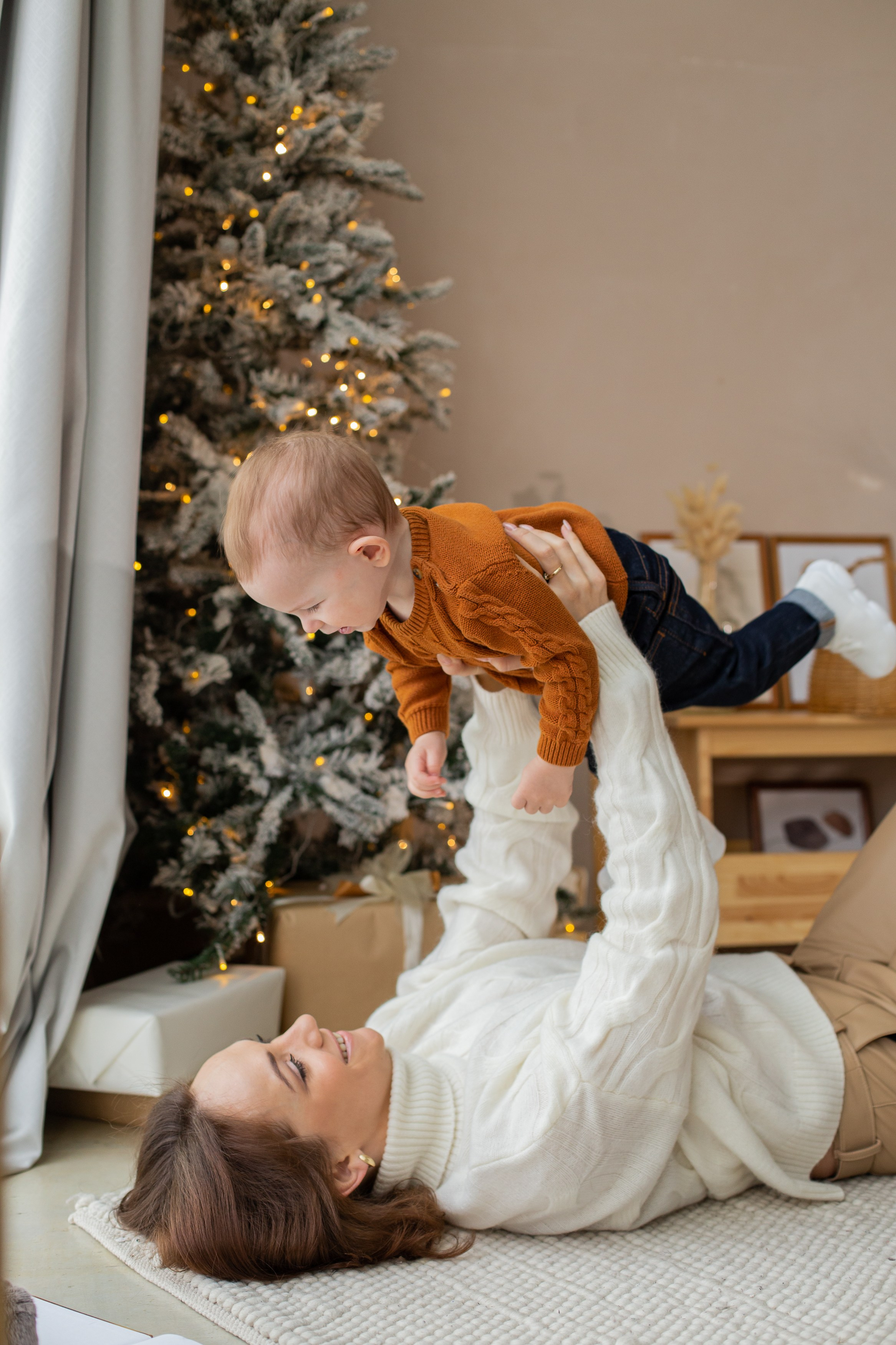 New Year Photoshoot. Fotograf u Crnoj Gori-porodično fotografisanje sa djecom, lovestory, nekretnine