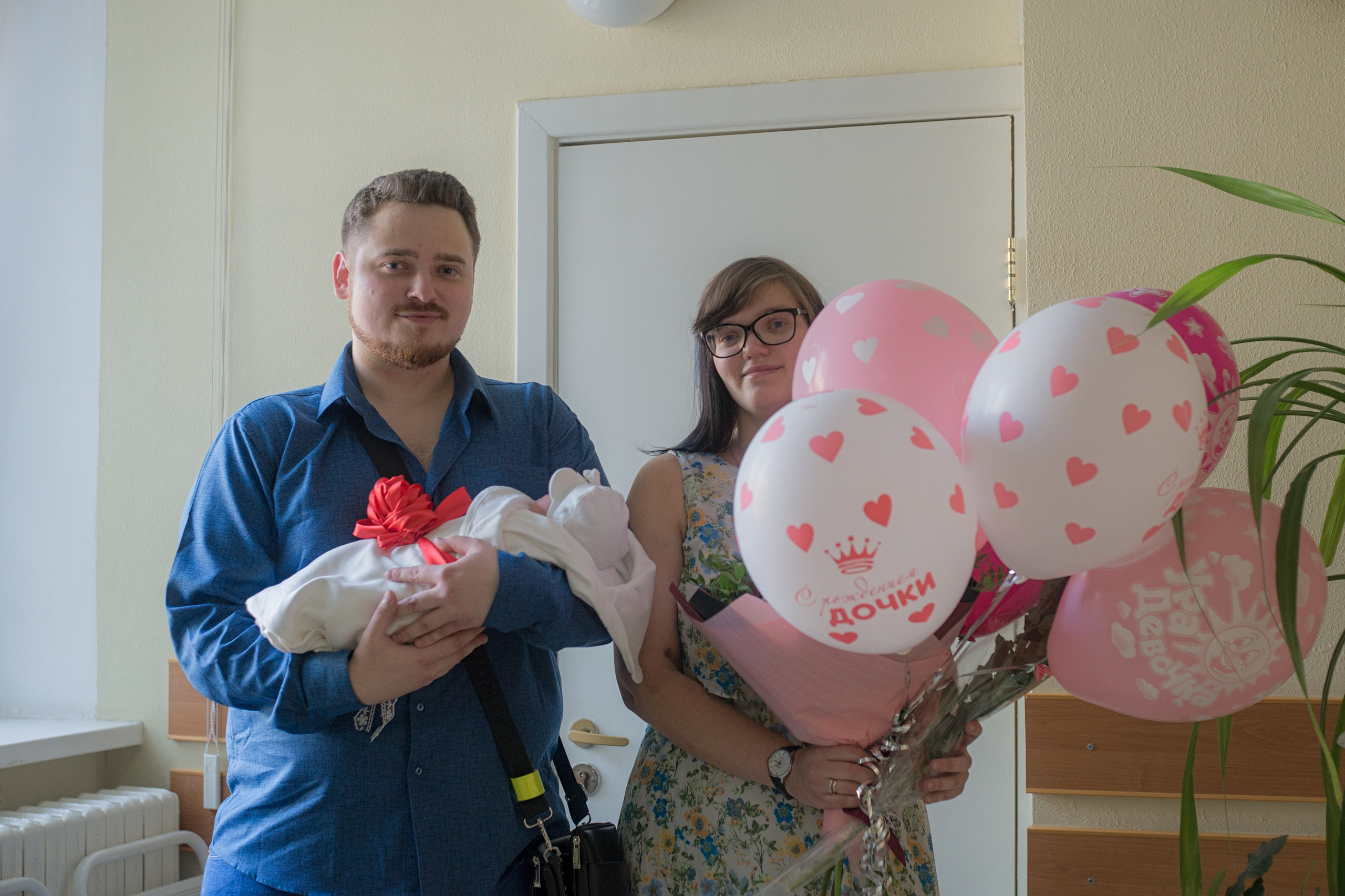 Съемки выписки в роддоме в г. Гомеле. Фотограф (photographer) Lischinski Vitaliy