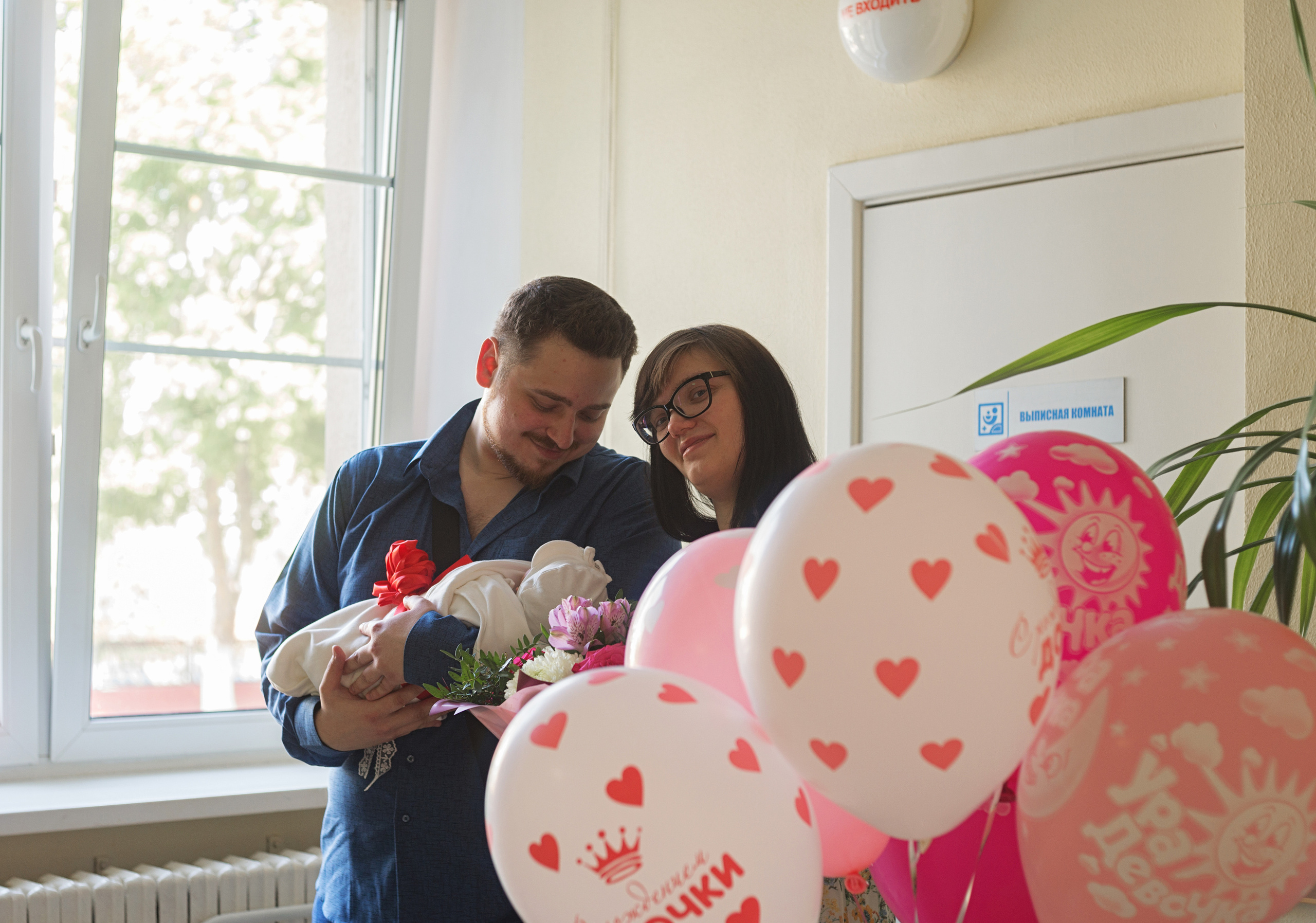 Съемки выписки в роддоме в г. Гомеле. Фотограф (photographer) Lischinski Vitaliy