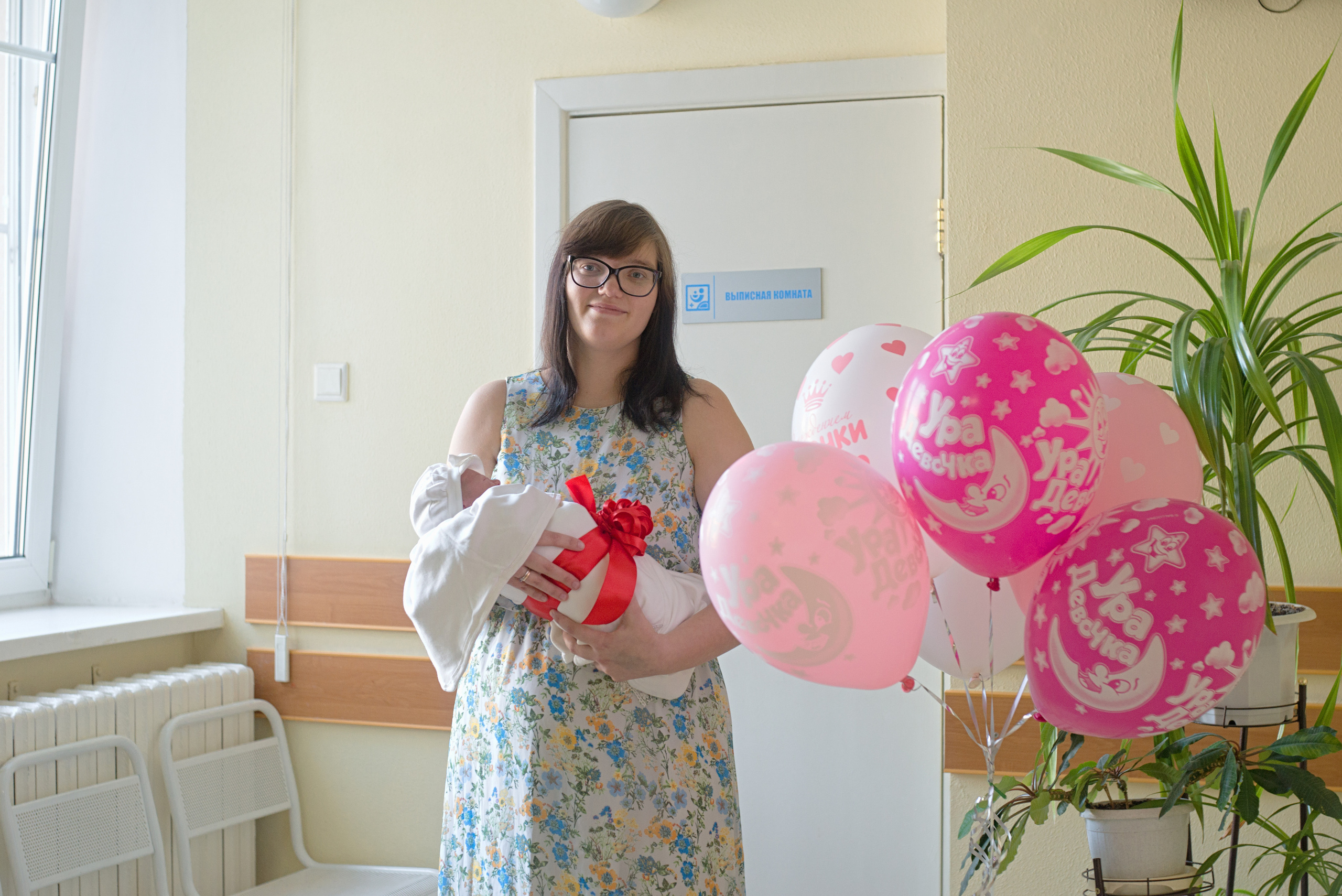 Съемки выписки в роддоме в г. Гомеле. Фотограф (photographer) Lischinski Vitaliy