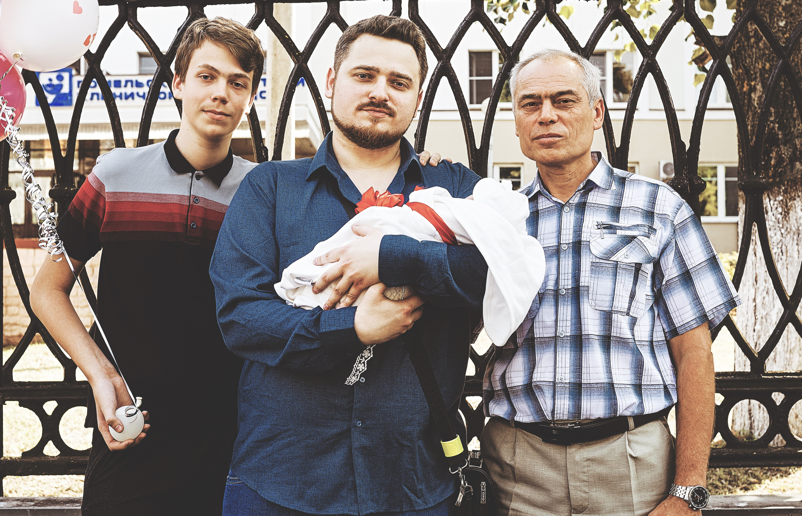 Съемки выписки в роддоме в г. Гомеле. Фотограф (photographer) Lischinski Vitaliy