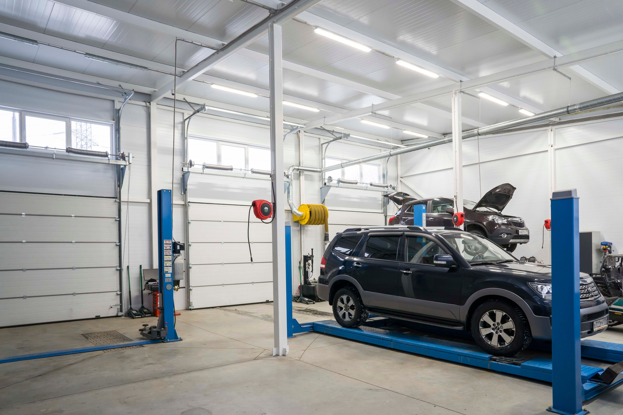 Съемка автосервиса автомойки. Фотограф в Санкт-Петербурге. Репортажная и все съёмки для бизнеса