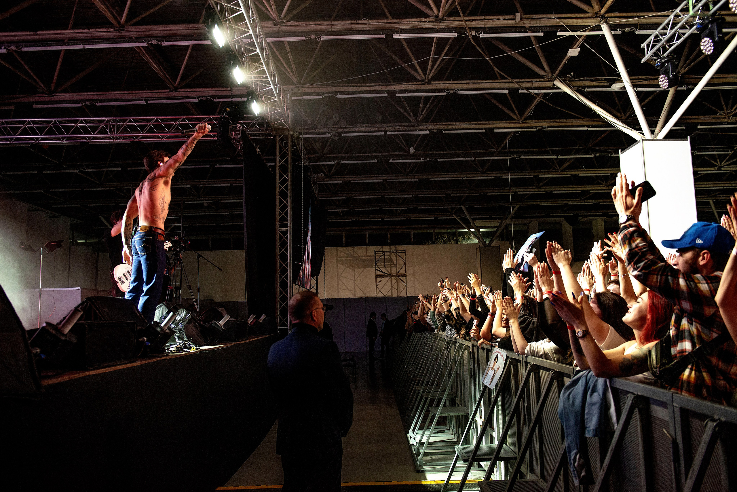 Концерт Хolidayboy. Школьный, фэшн фотограф в Тюмени и в России Ирина Королева