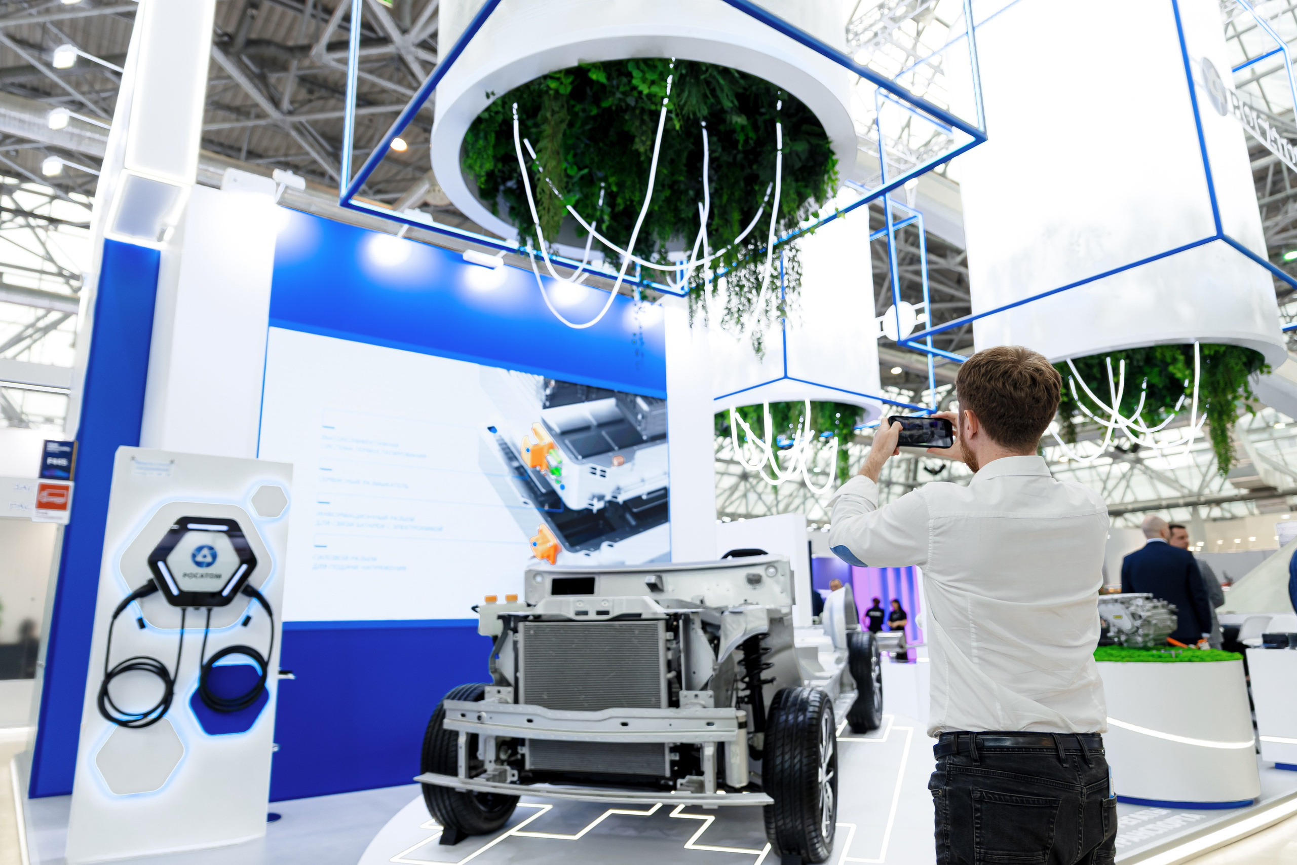 Выставочная фотосъемка компании «Росатом» mims automobility moscow 2025. Репортажный фотограф Семён Борисов | Москва