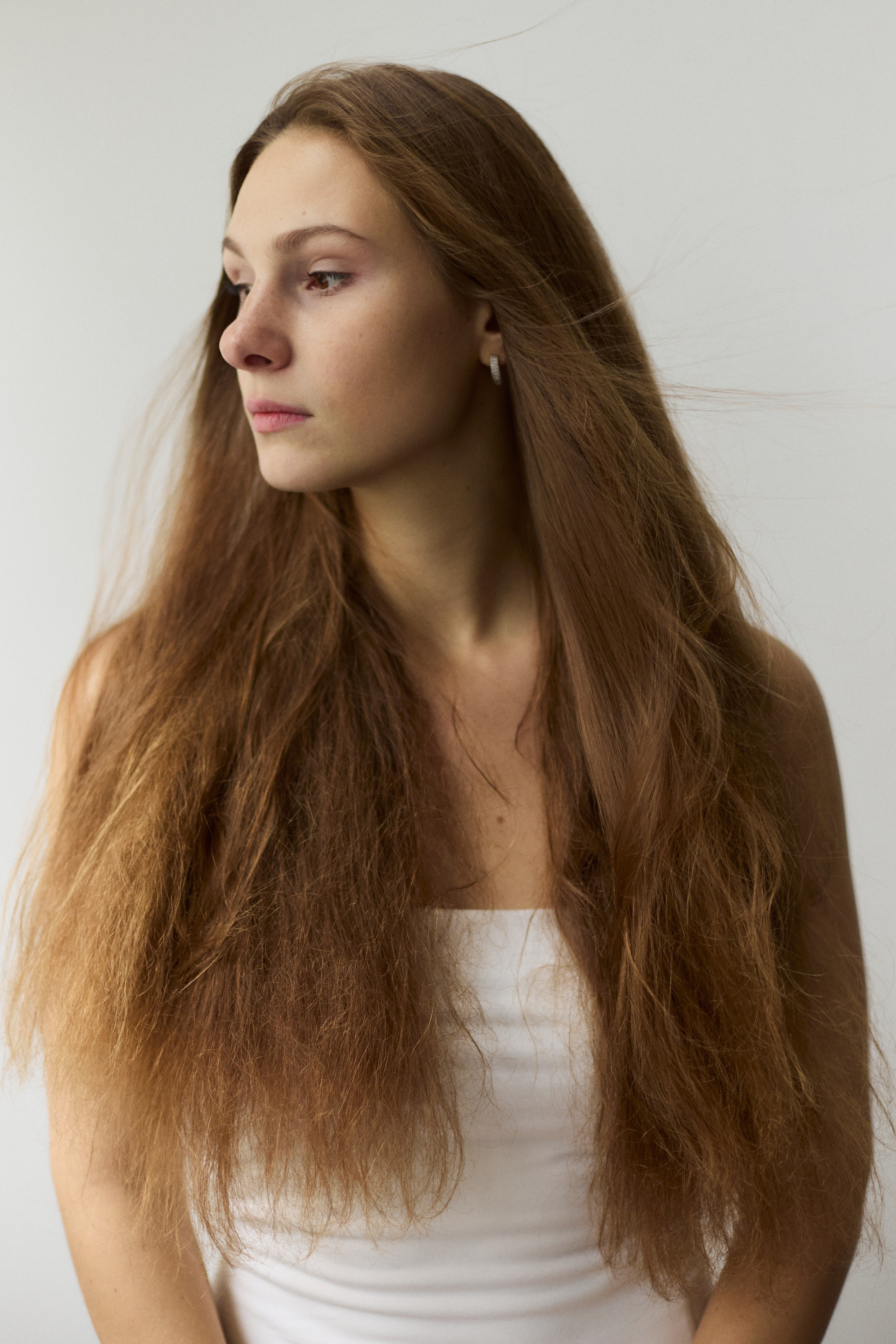 актерское портфолио для молодой девушки в студии, портретная фотосессия