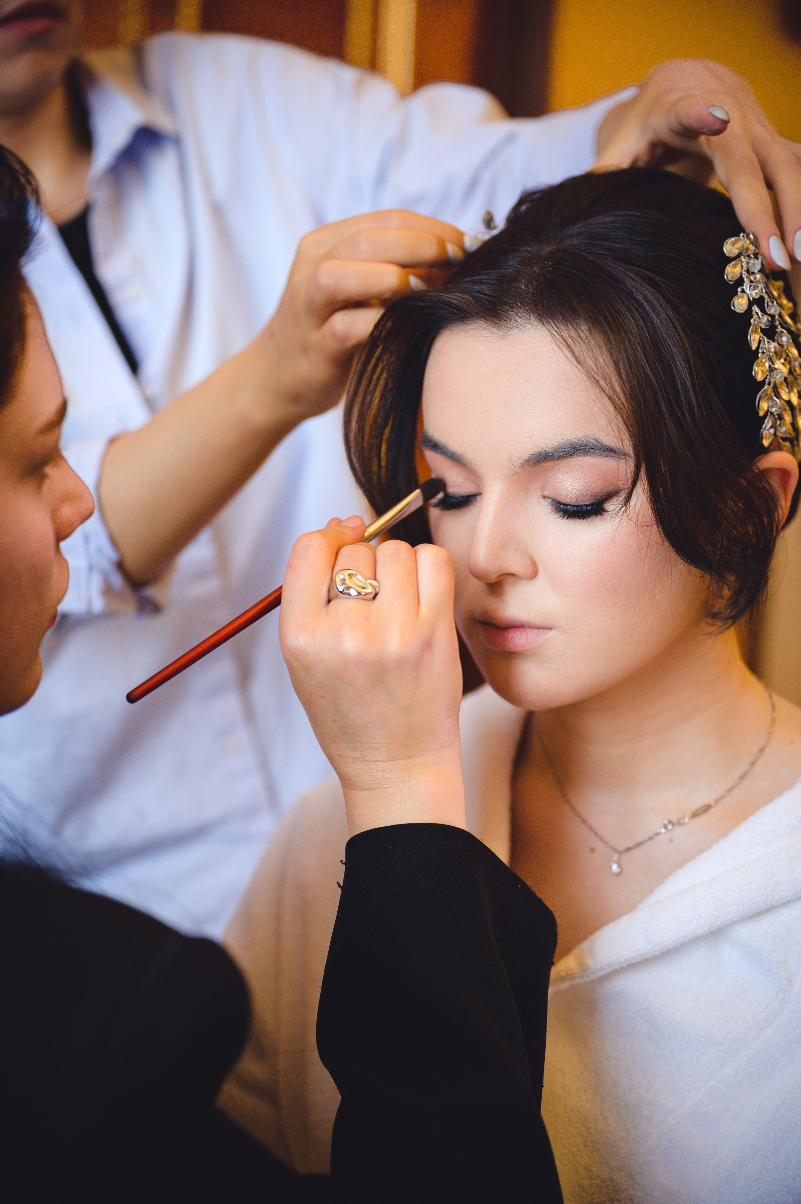 Сборы невесты, первая свадебная съемка. Портретный и репортажный фотограф в Санкт-Петербурге