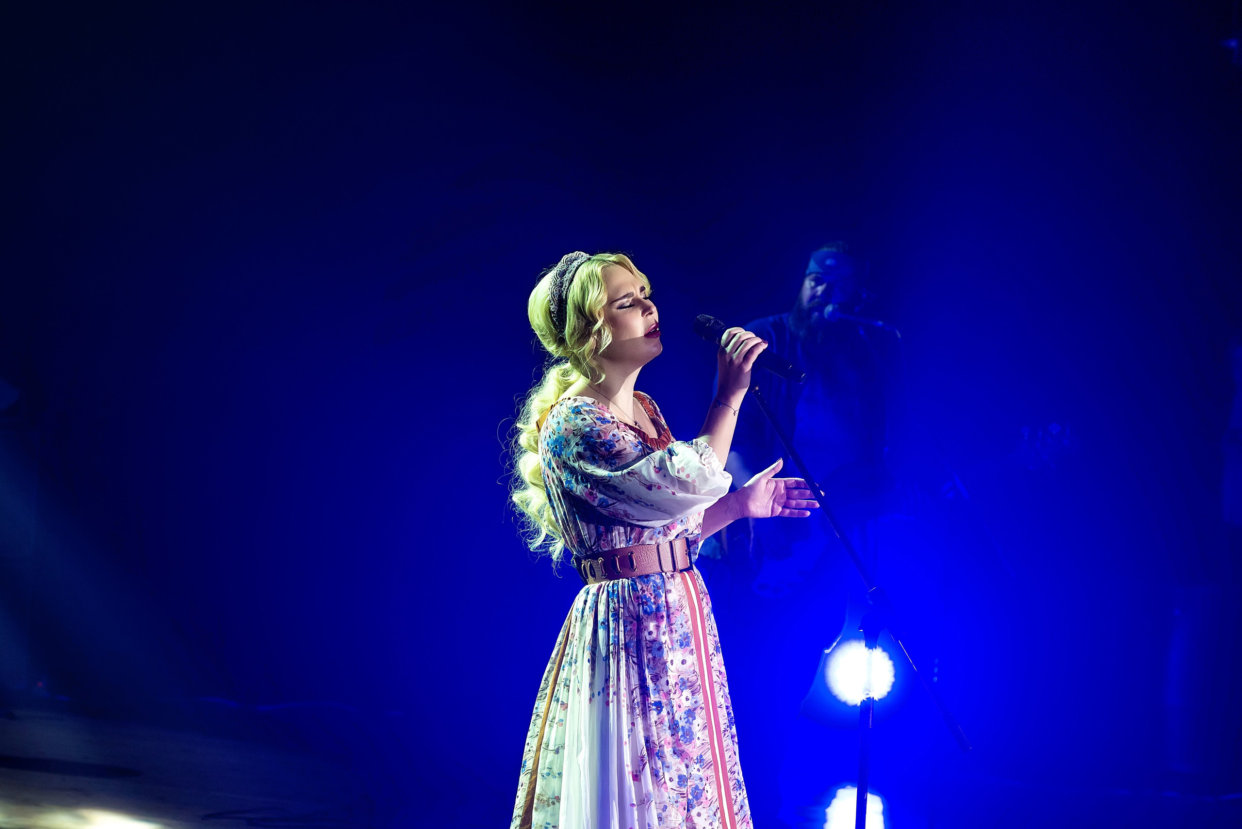 Концерт Пелагеи. Школьный, фэшн фотограф в Тюмени и в России Ирина Королева