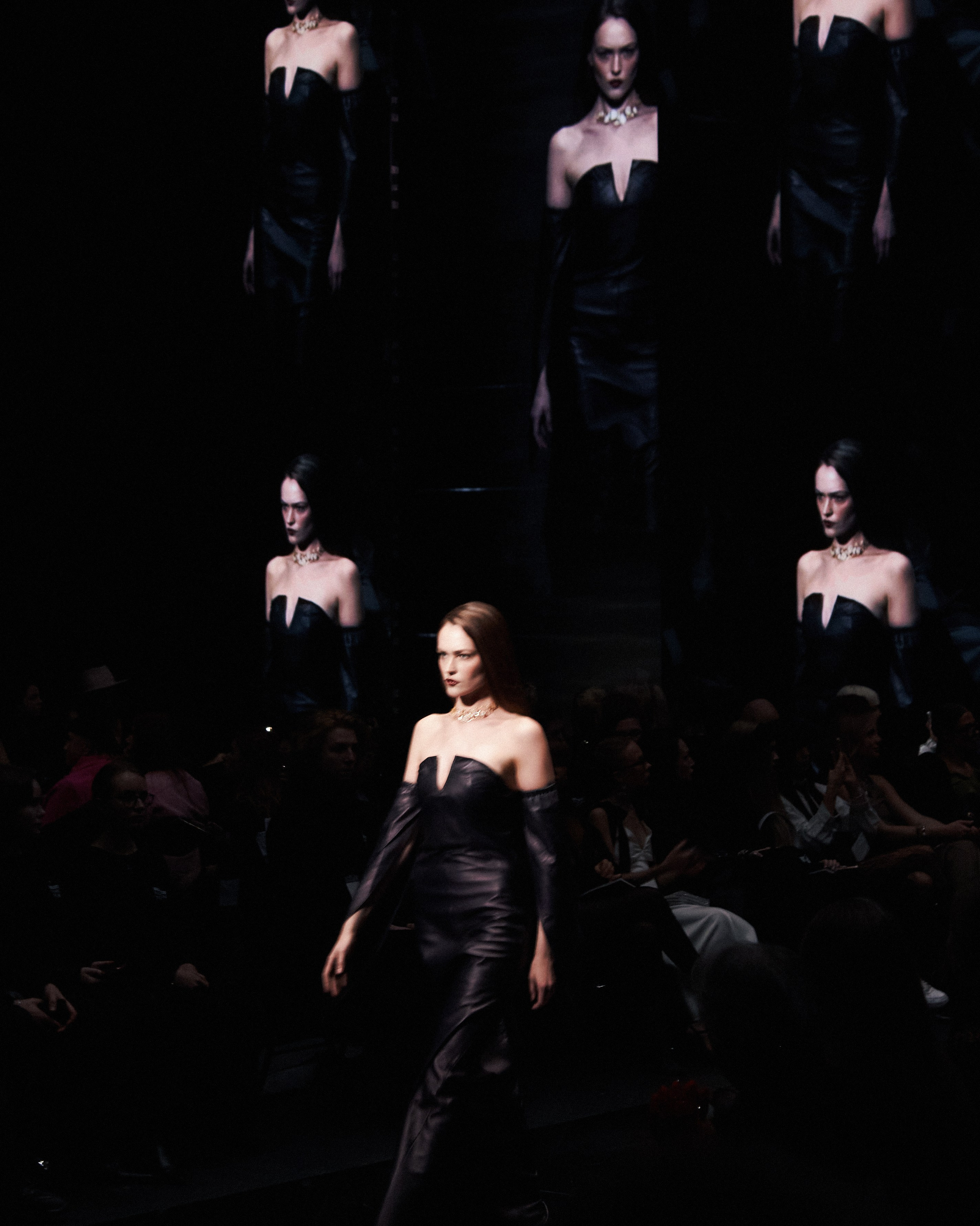 ST. PETERSBURG FASHION WEEK'2025. VERONIKA TIKHOMIROVA | PHOTOGRAPHER