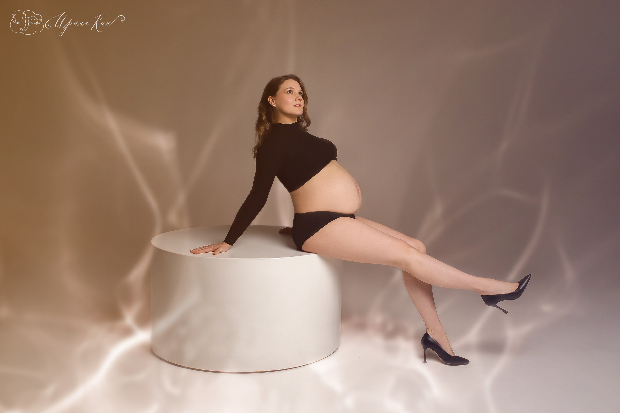 Фотосессия беременных в стиле Fashion. Ирина Кан Фотограф новорожденных в Екатеринбурге