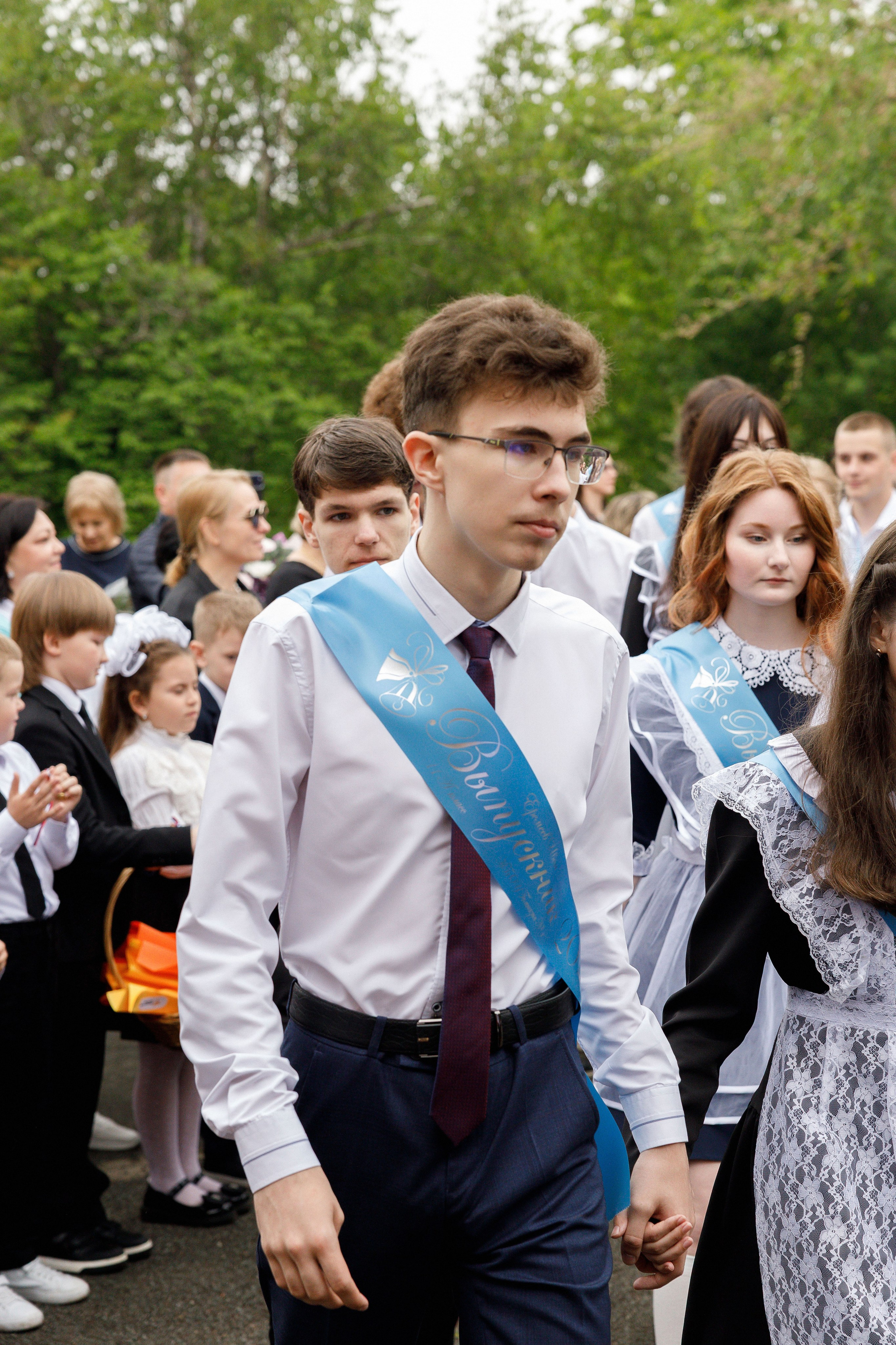 Последний звонок Гимназия Артем. Photoalbum-vl.ru