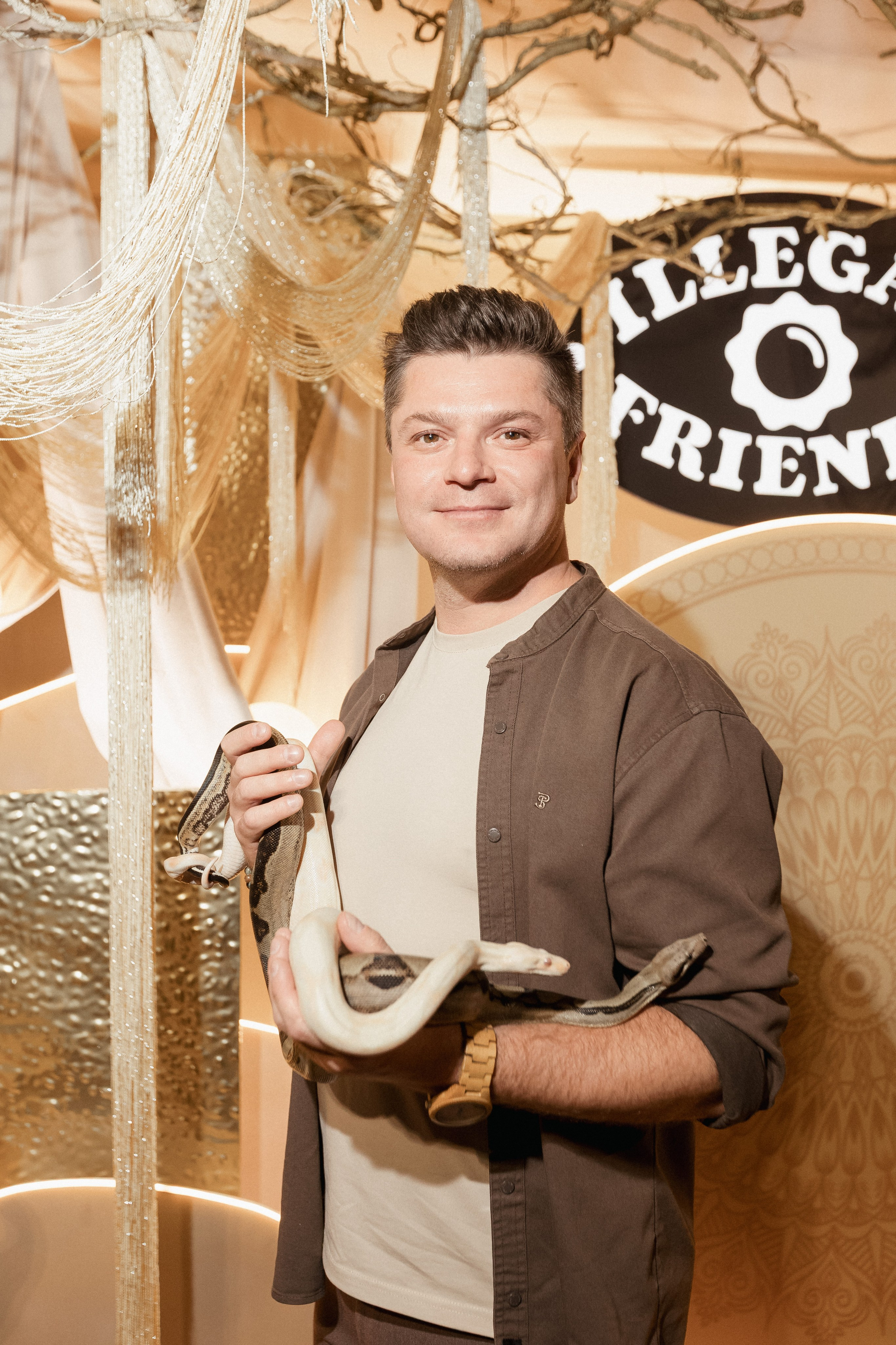 ILLEGAL FRIENDS — MIRAGE [PART I]. СВОИ. ФОТООТЧЕТЫ-СОБЫТИЯ-МЕСТА